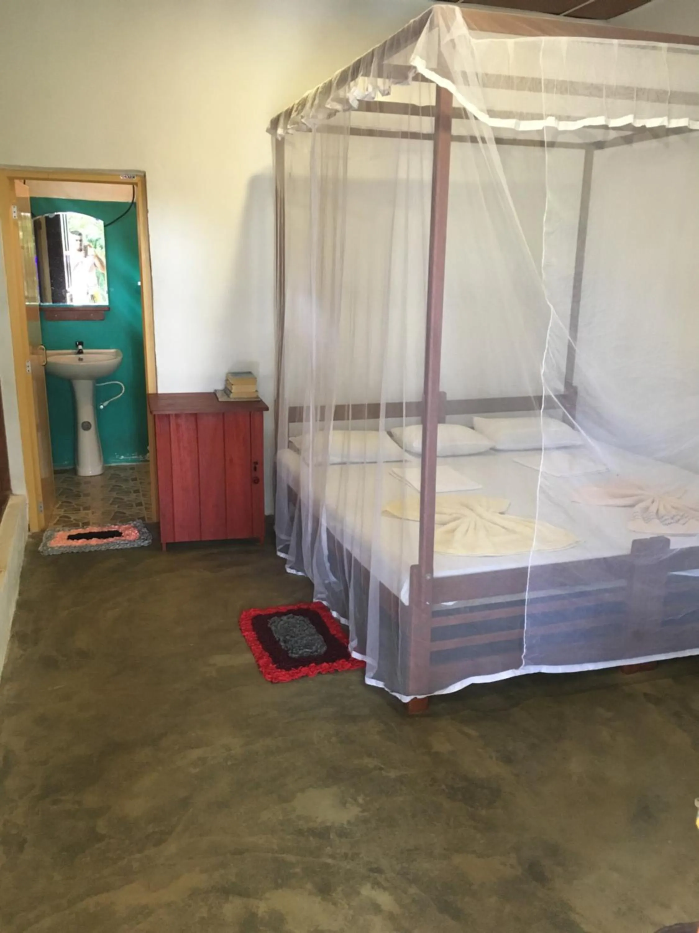 Bed in Talalla Freedom Resort