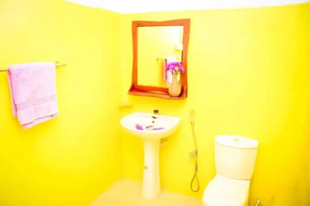 Budget Double Room in Talalla Freedom Resort Budget Double Room in Talalla Freedom Resort