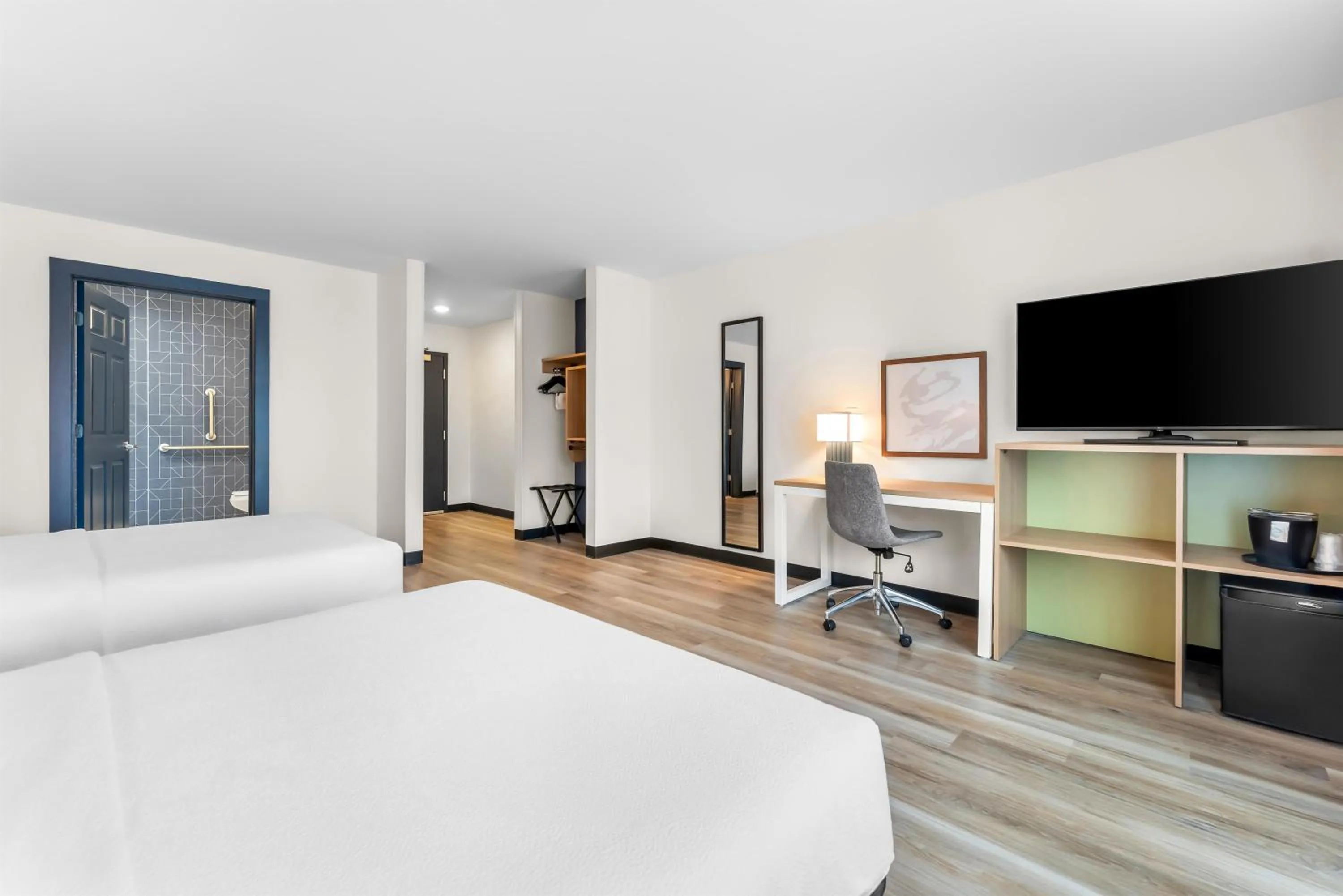 Bed in Spark by Hilton Essex Junction