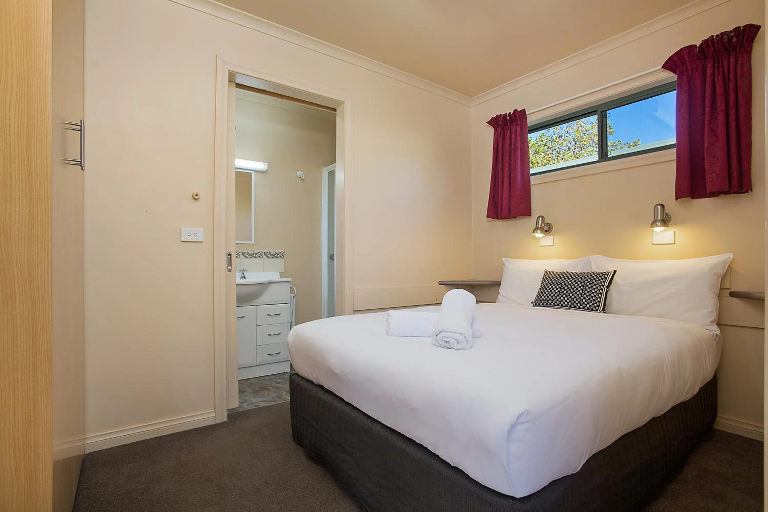 Bed in Hamilton Caravan Park