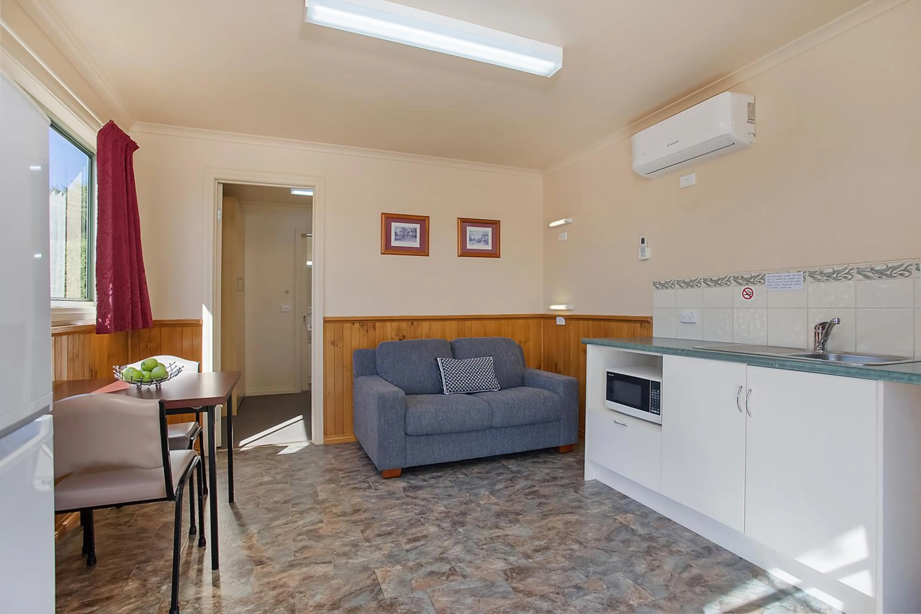 Kitchen or kitchenette in Hamilton Caravan Park