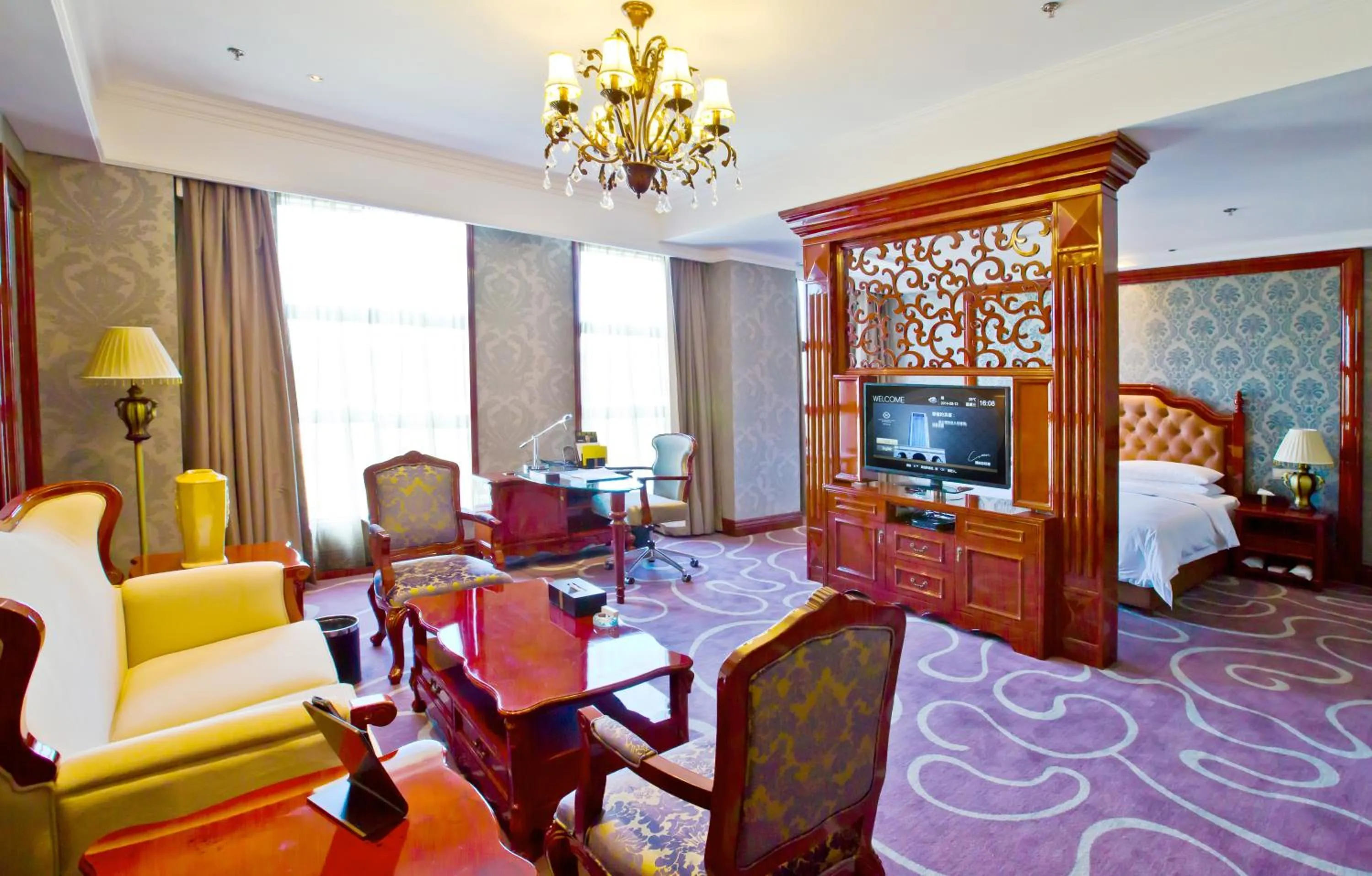 Photo of the whole room in Huachen International Hotel