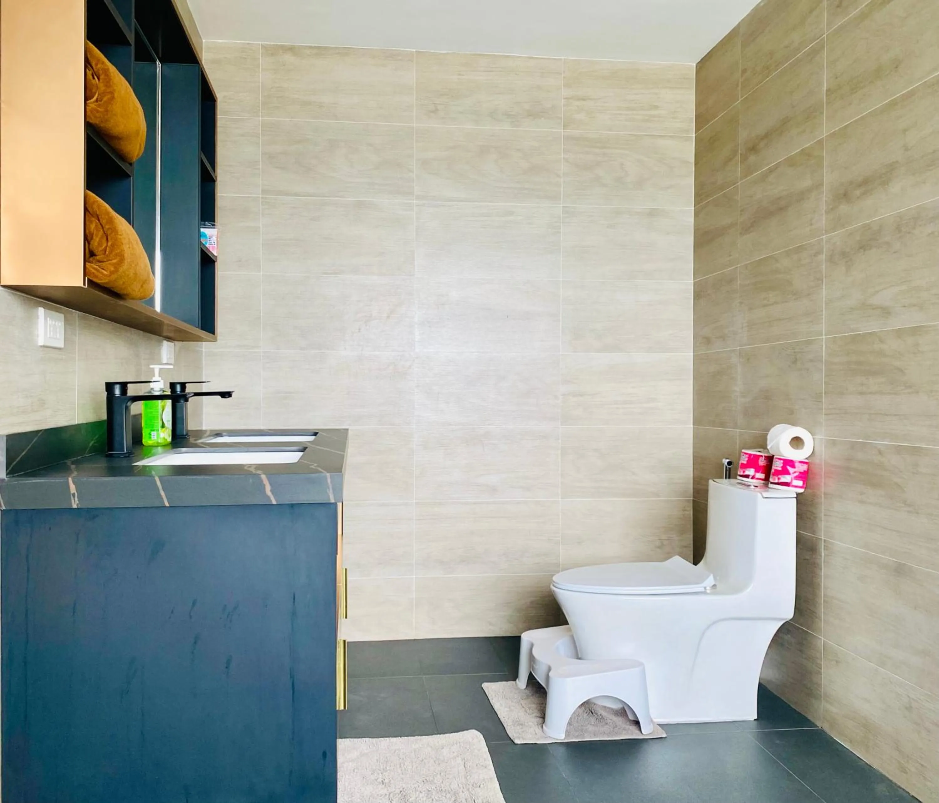 Toilet in Lalaguna Villas Luxury Dive Resort and Spa