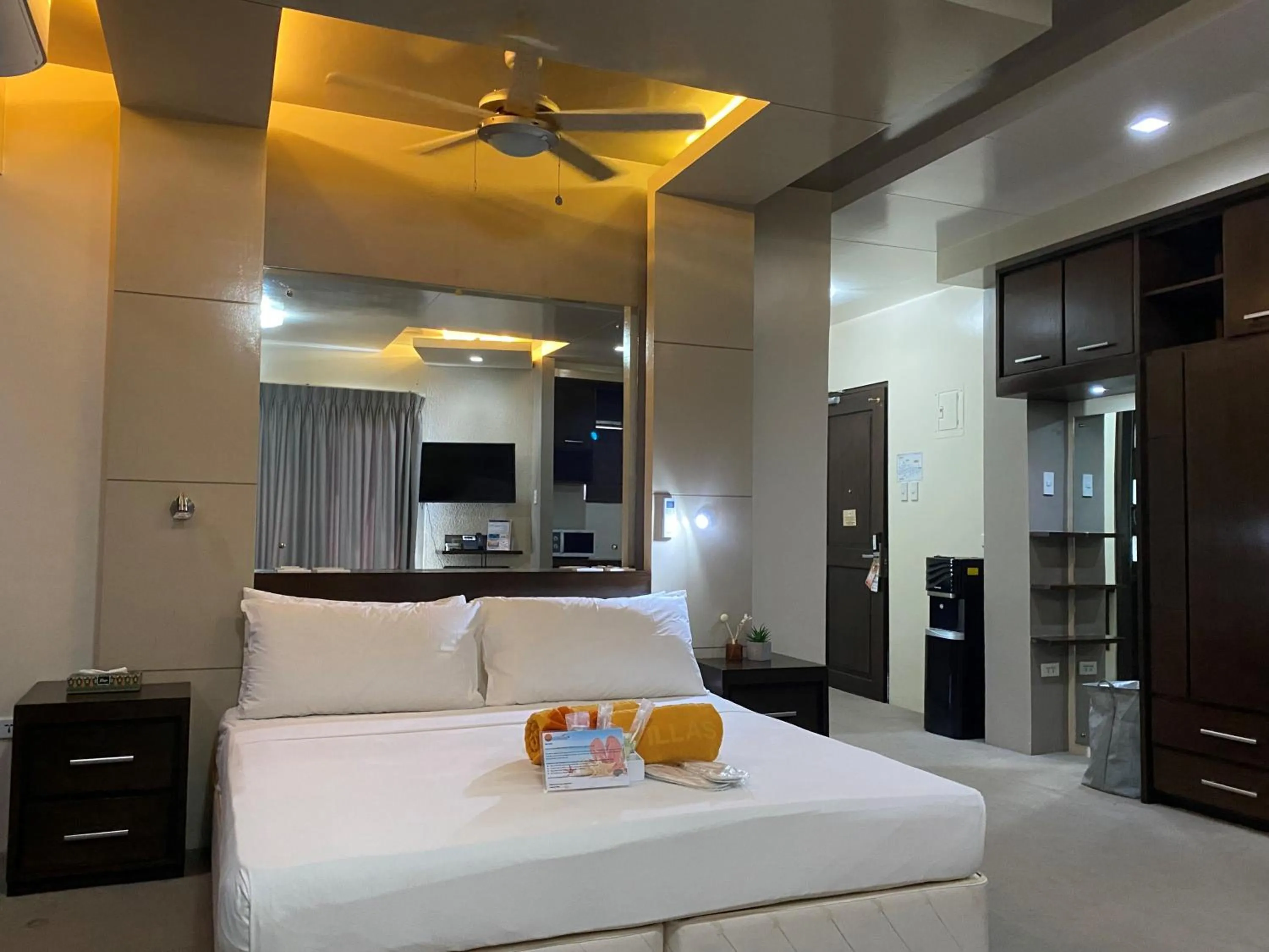 Bed in Lalaguna Villas Luxury Dive Resort and Spa