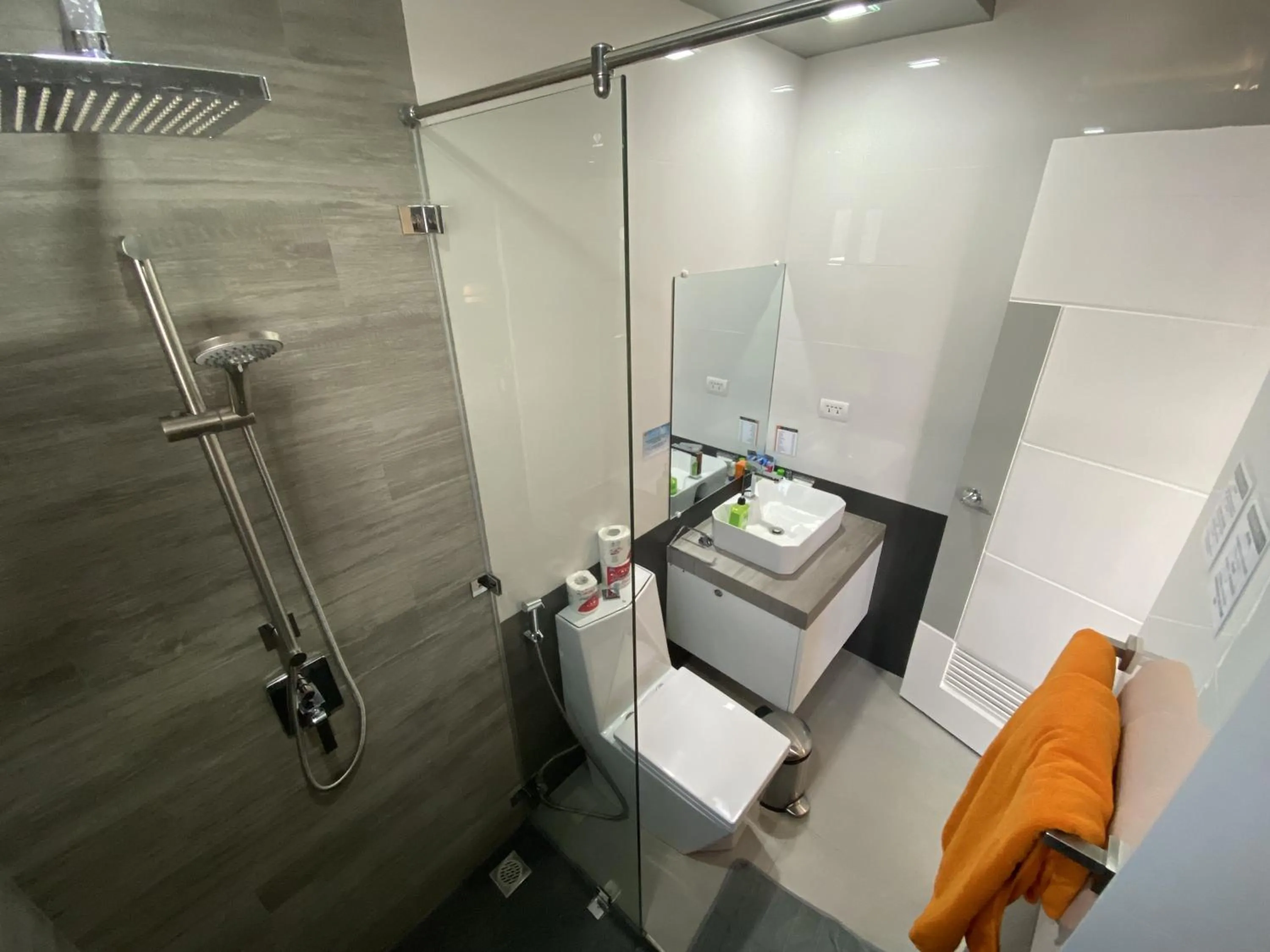 Bathroom in Lalaguna Villas Luxury Dive Resort and Spa