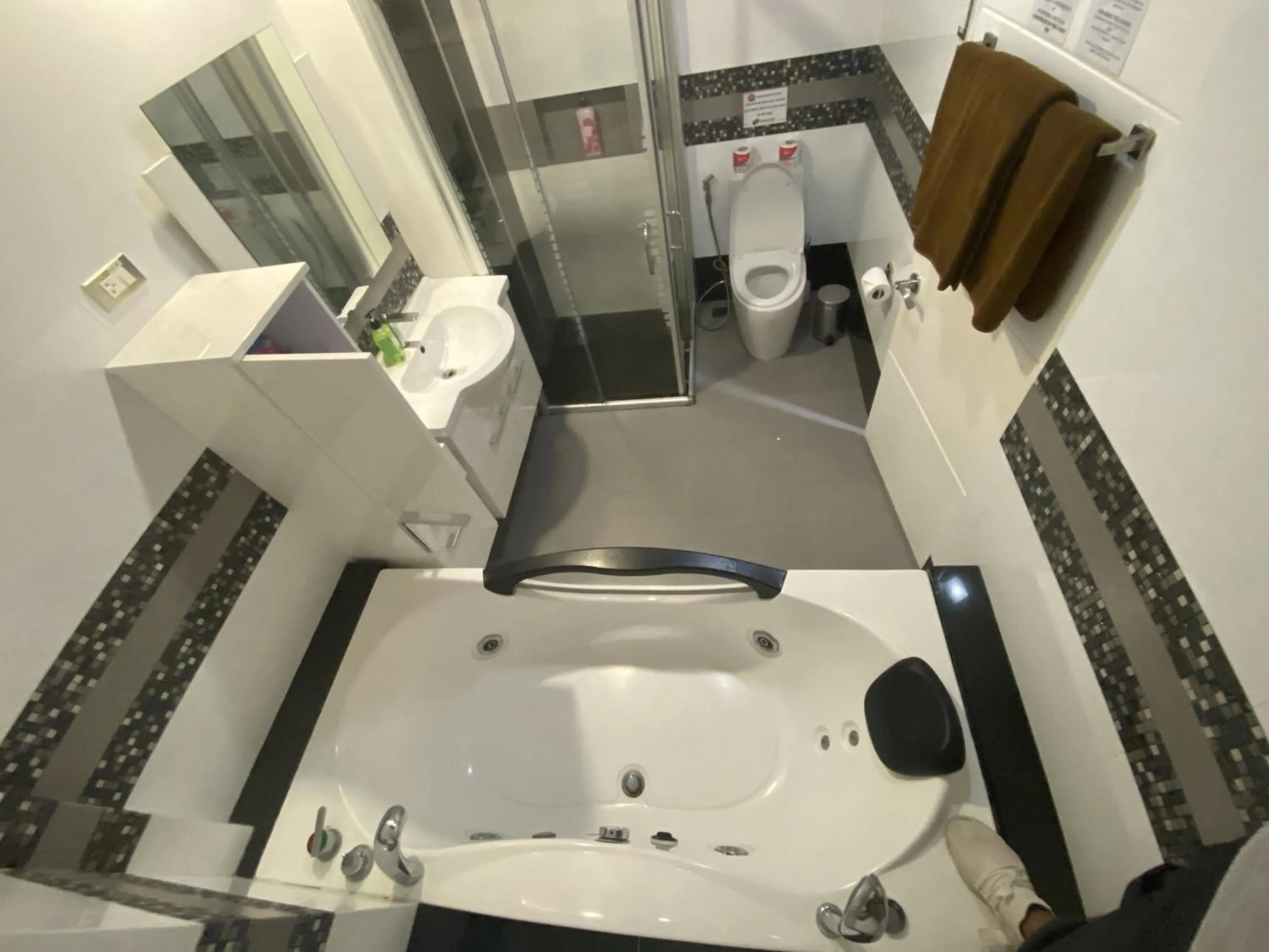 Bathroom in Lalaguna Villas Luxury Dive Resort and Spa