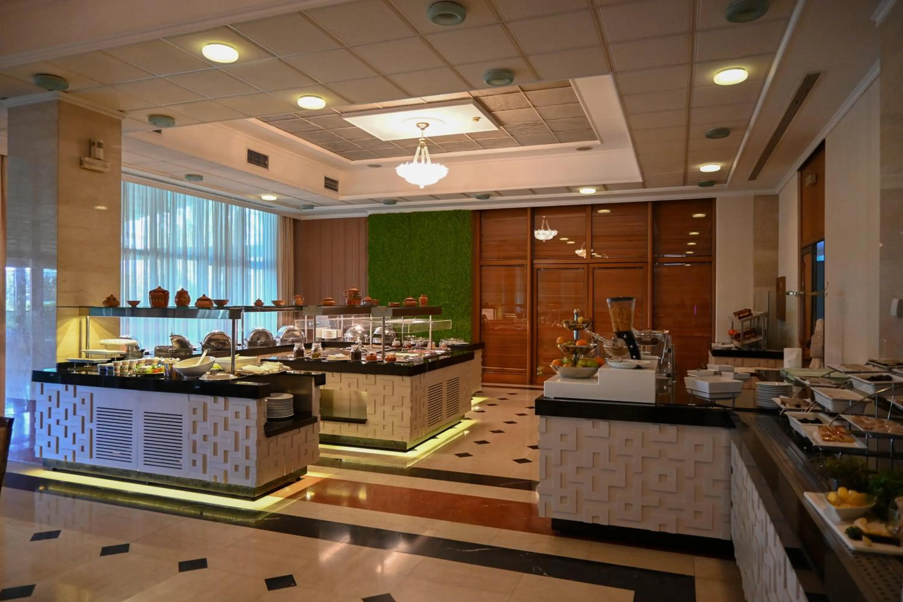 Restaurant/places to eat in Aleksandar Palace Hotel Congress Center & SPA