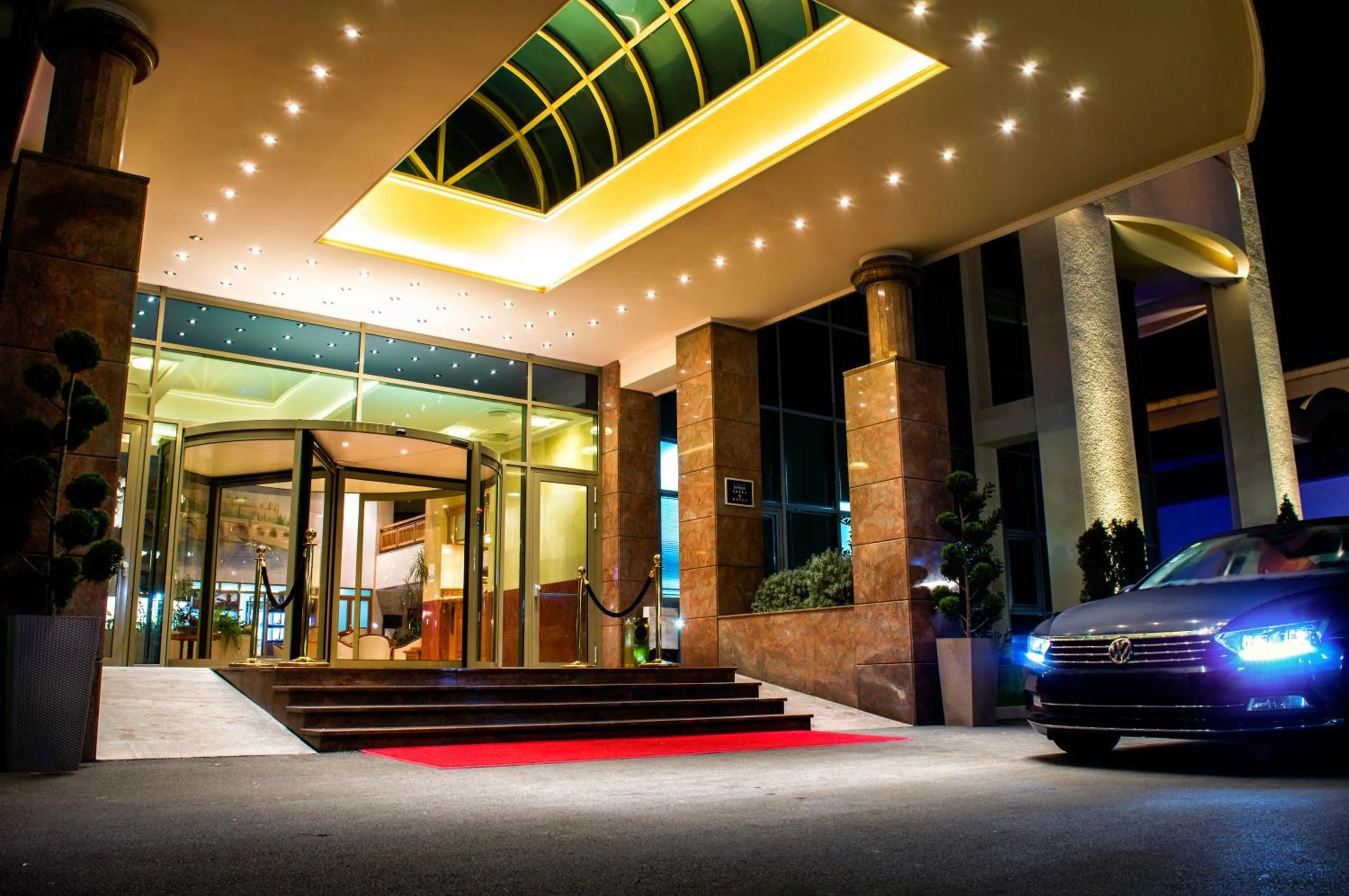 Parking in Aleksandar Palace Hotel Congress Center & SPA