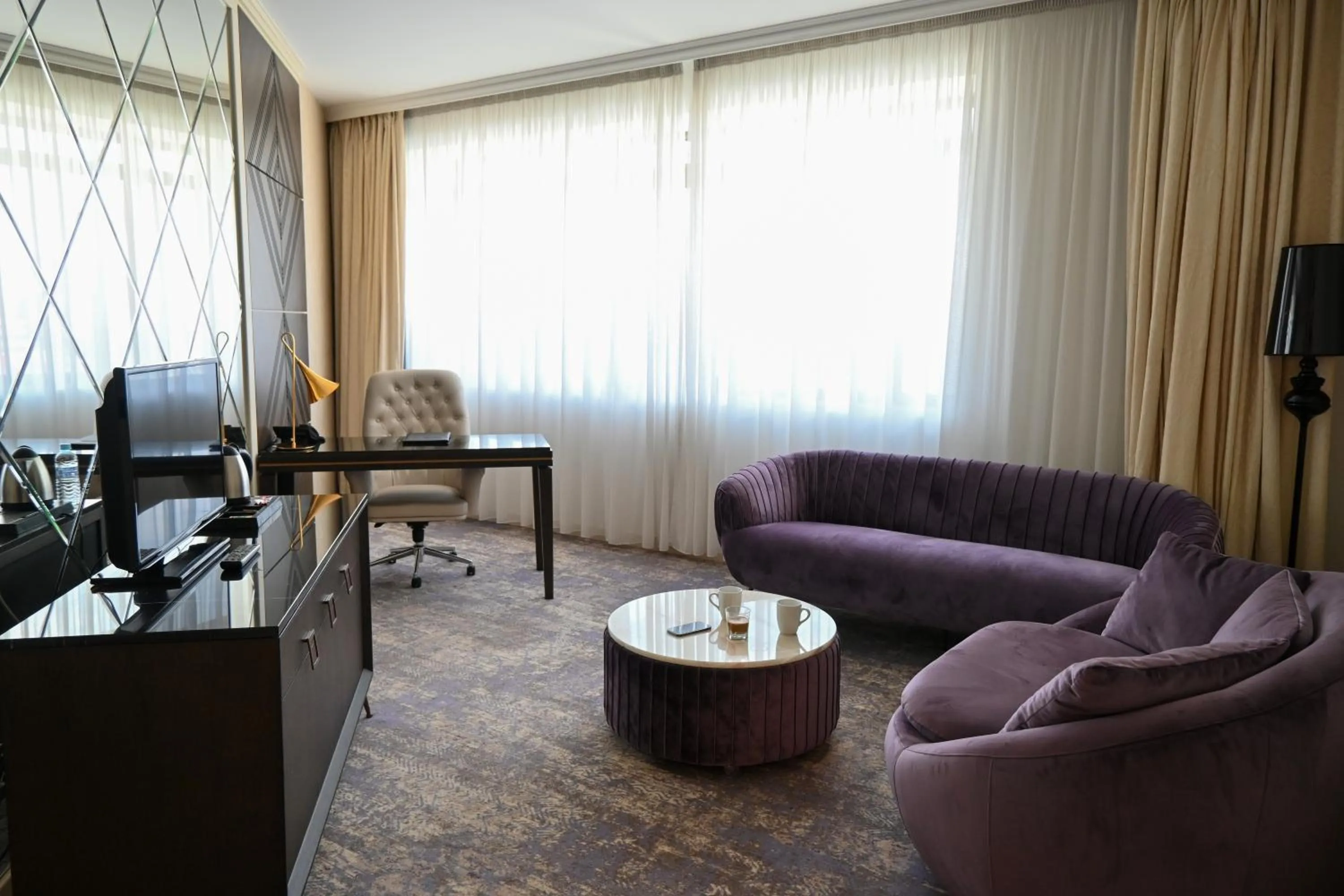 Living room in Aleksandar Palace Hotel Congress Center & SPA