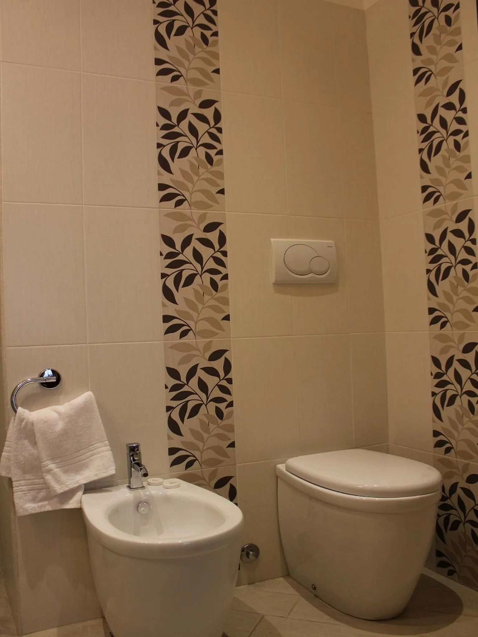 Bathroom in Candia Inn Vatican