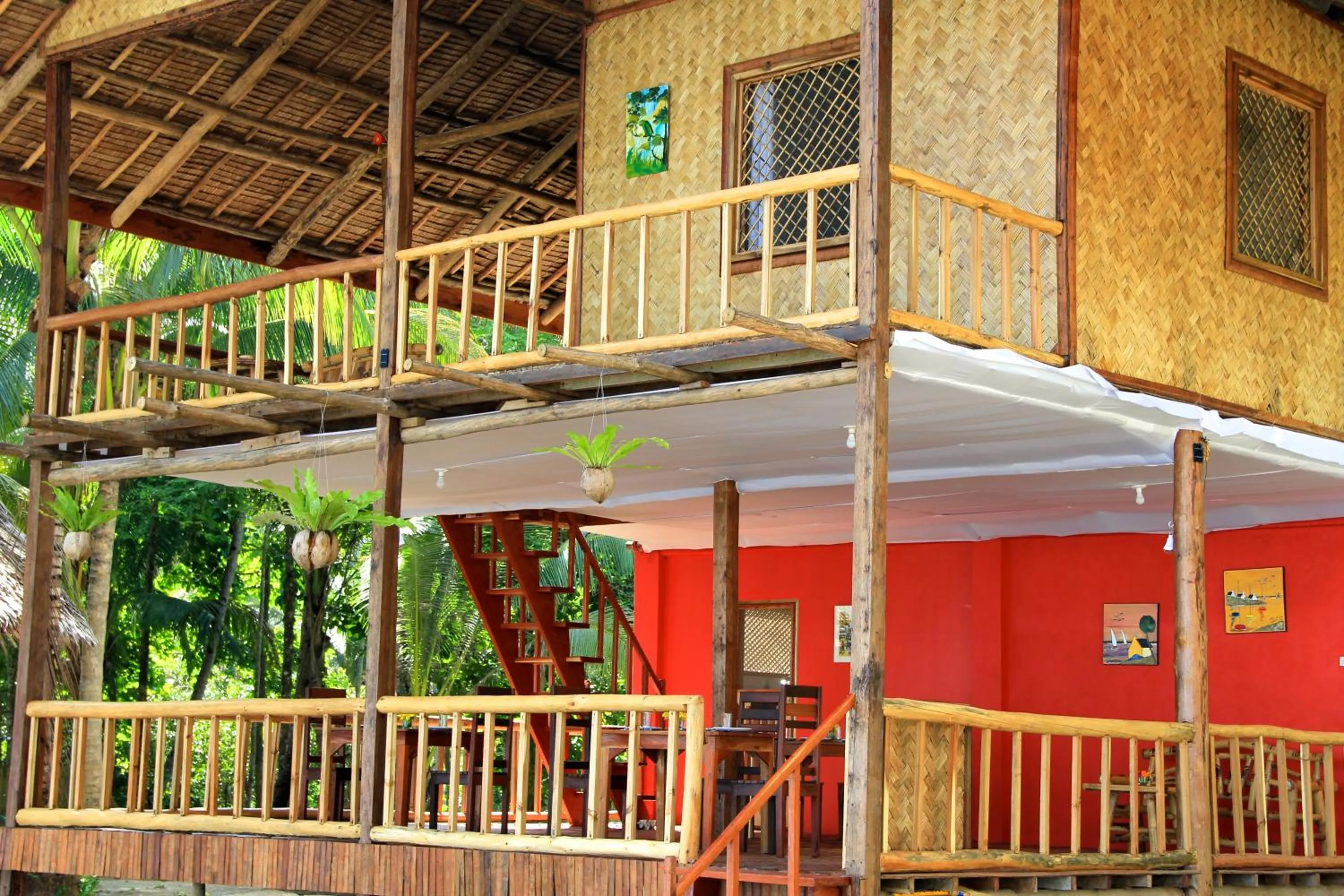 Restaurant/places to eat in Sunset Colors