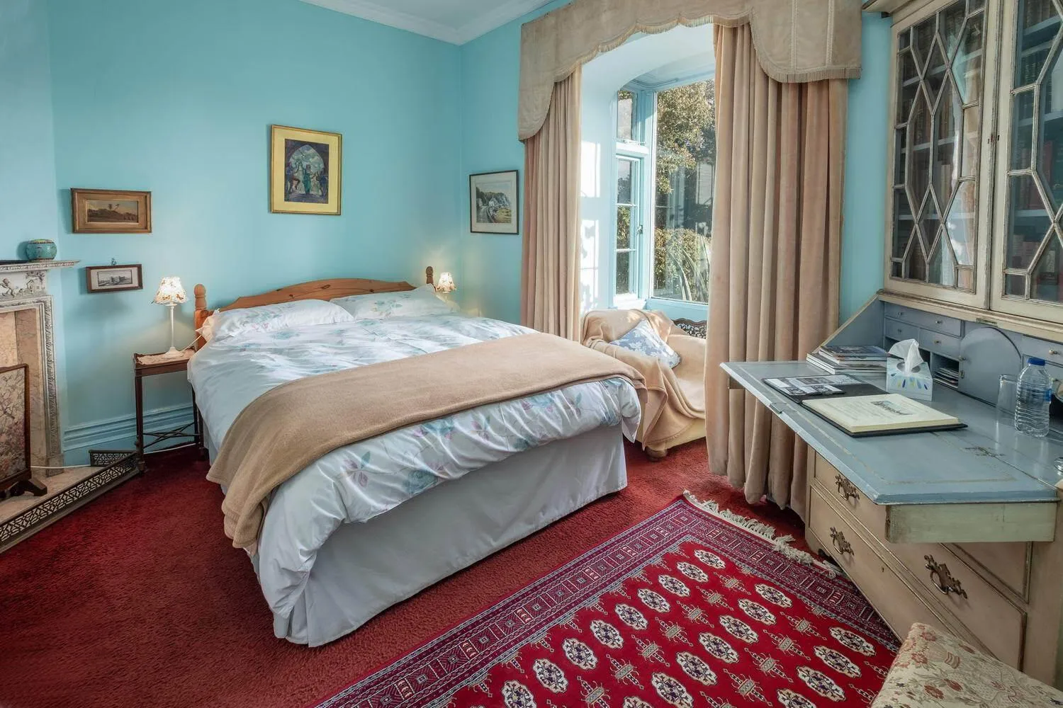 Bedroom, Bed in Lisle Combe