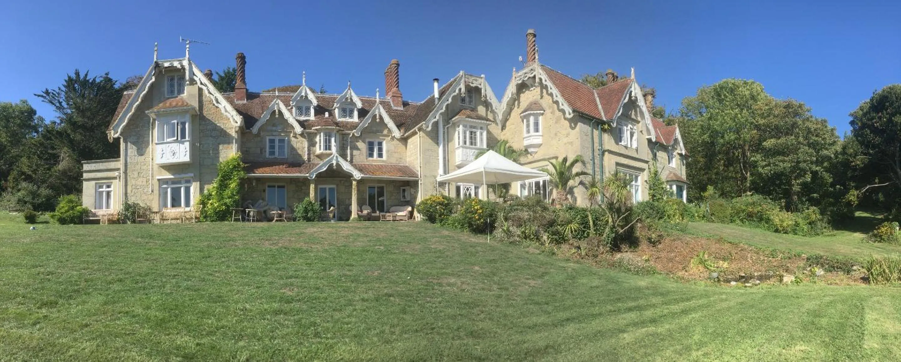 Property building in Lisle Combe