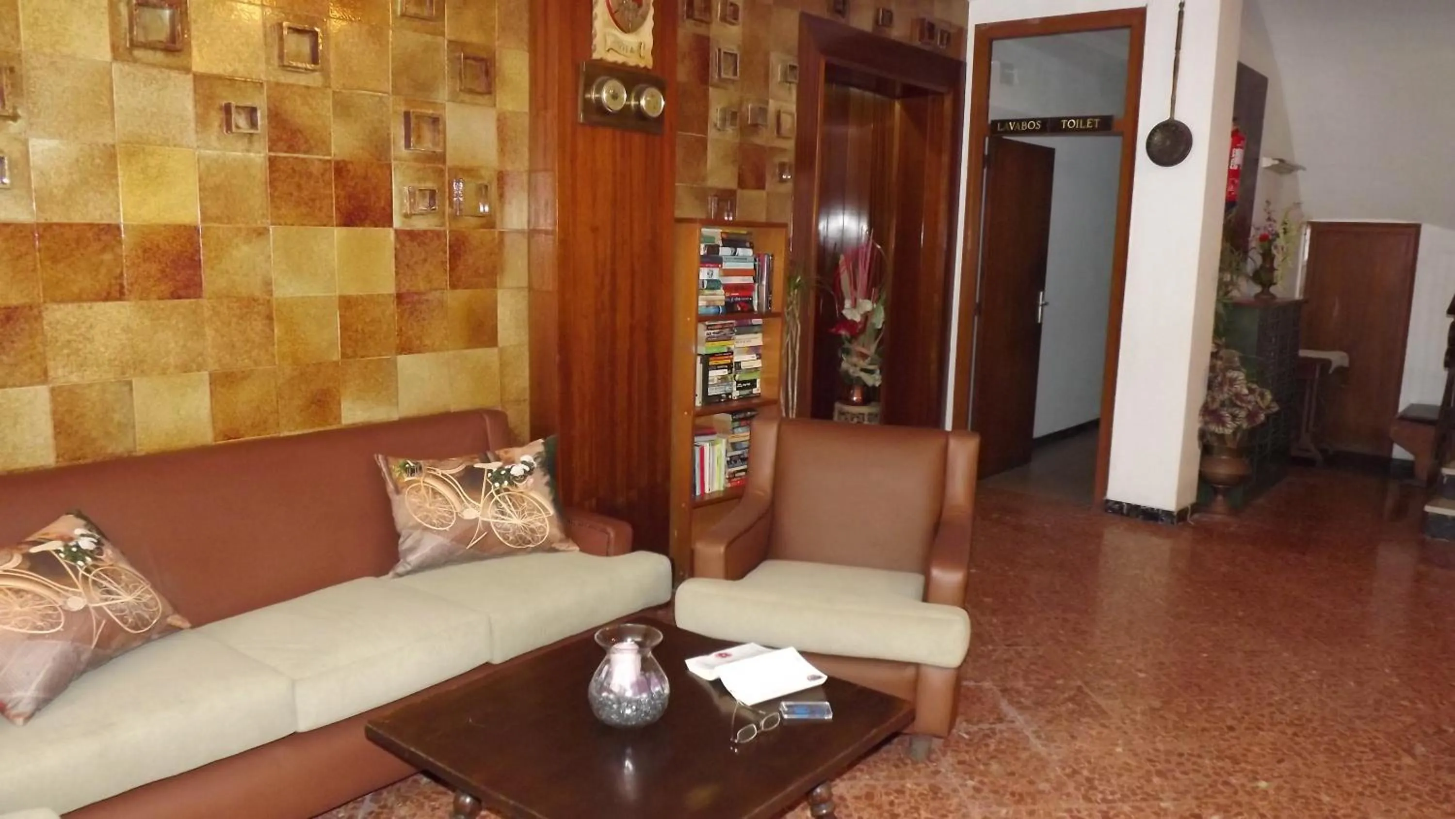 Seating area in Hotel Miami