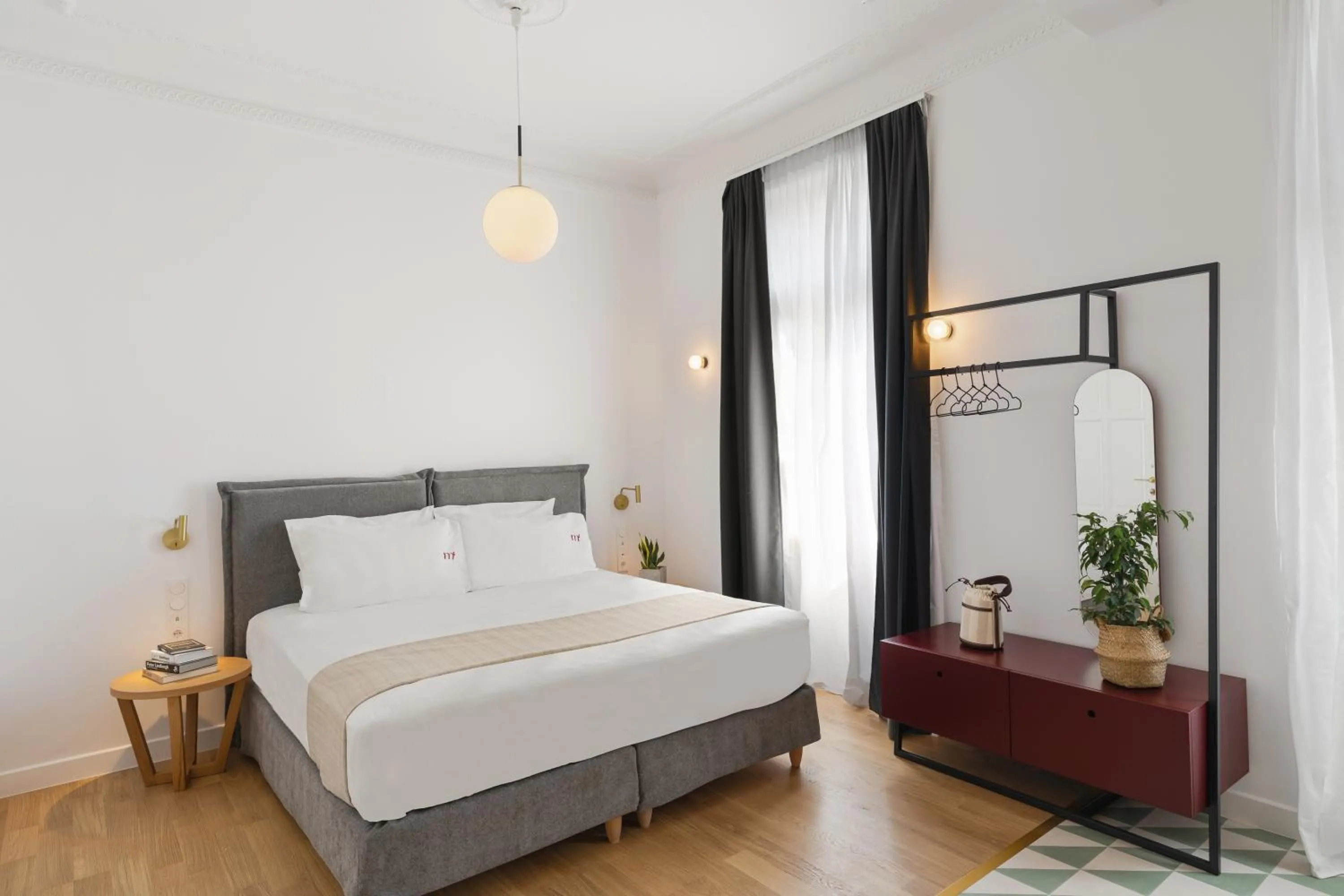 Bed in Morus Acropolis Boutique Hotel