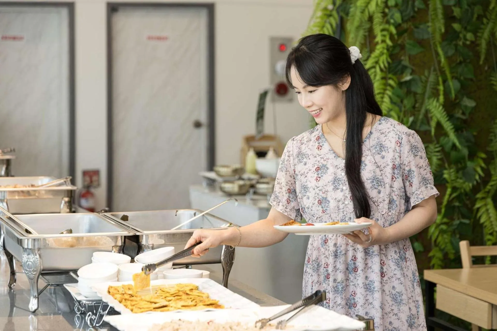 Restaurant/places to eat in Hotel Wooin