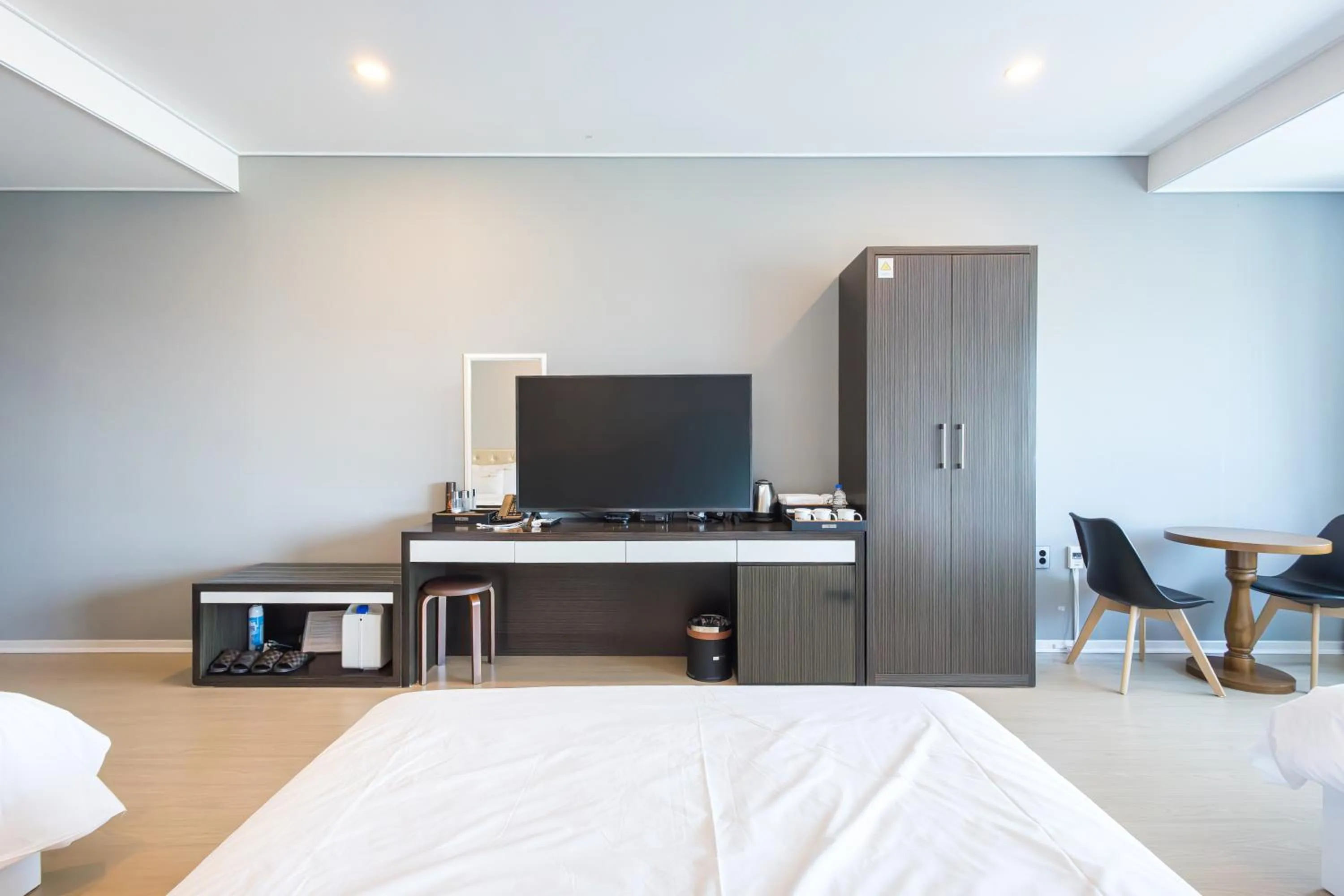 TV and multimedia, Bed in Hotel Wooin