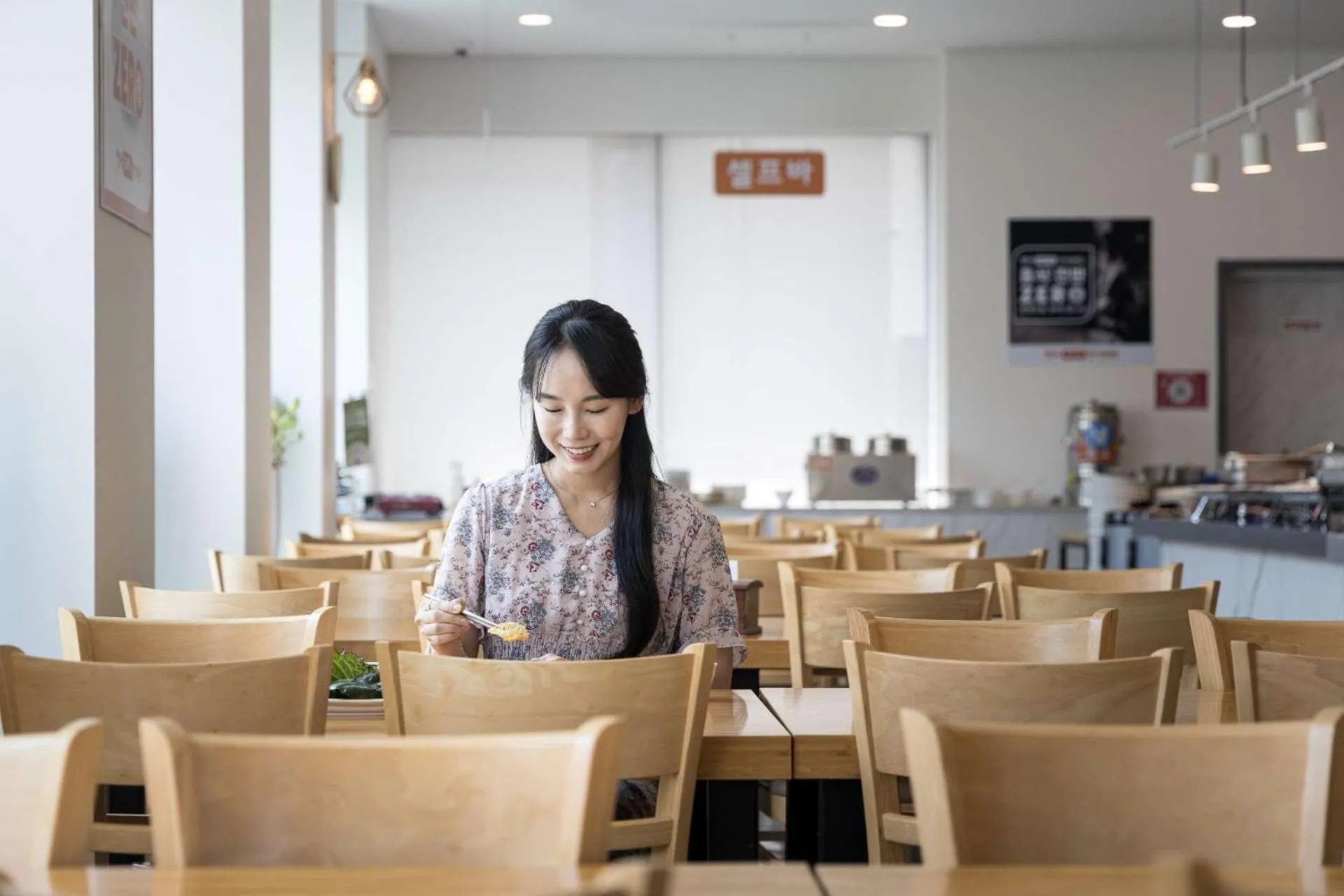 Restaurant/places to eat in Hotel Wooin