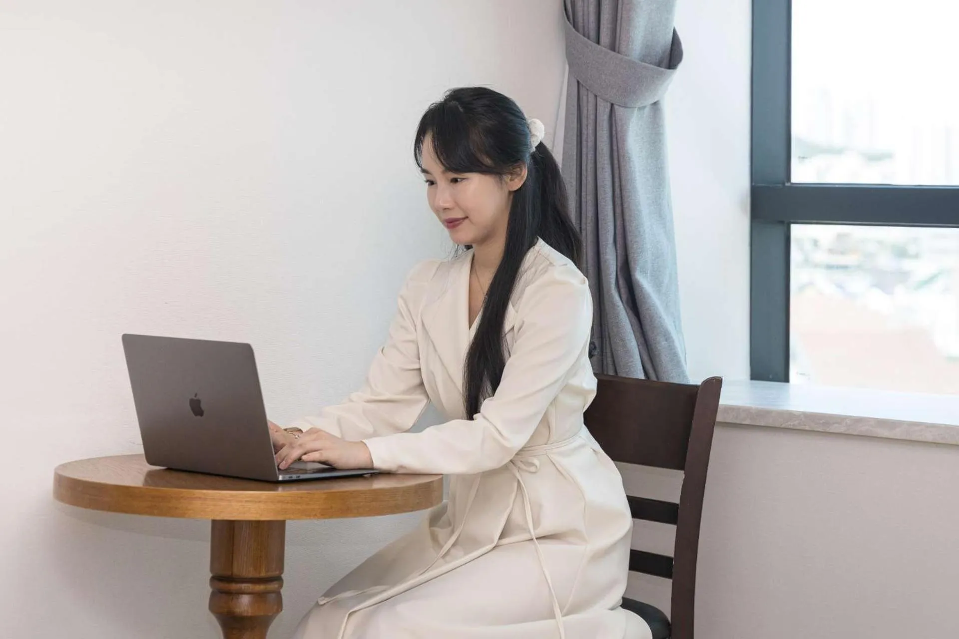 People in Hotel Wooin