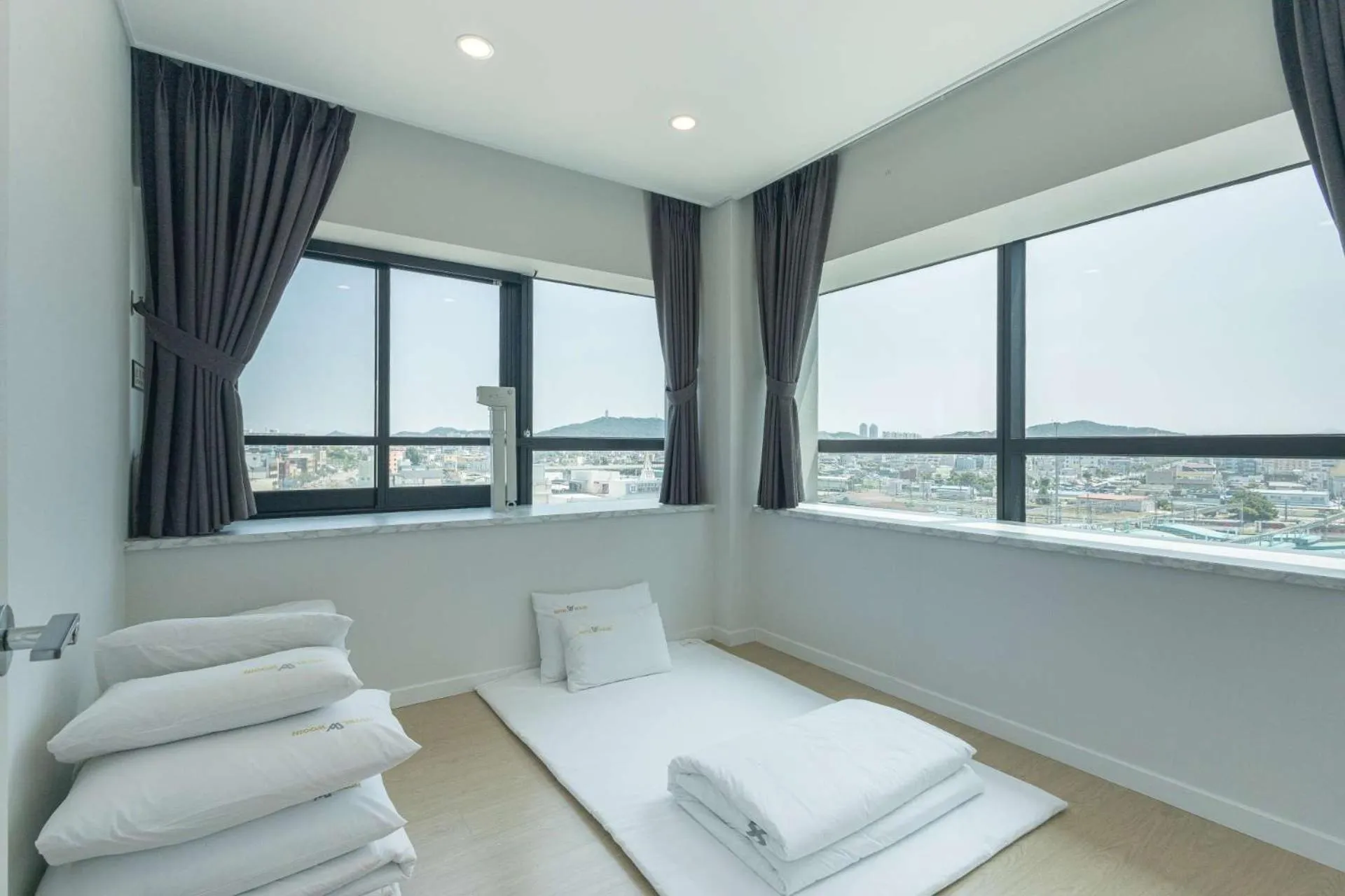 Photo of the whole room, Bed in Hotel Wooin