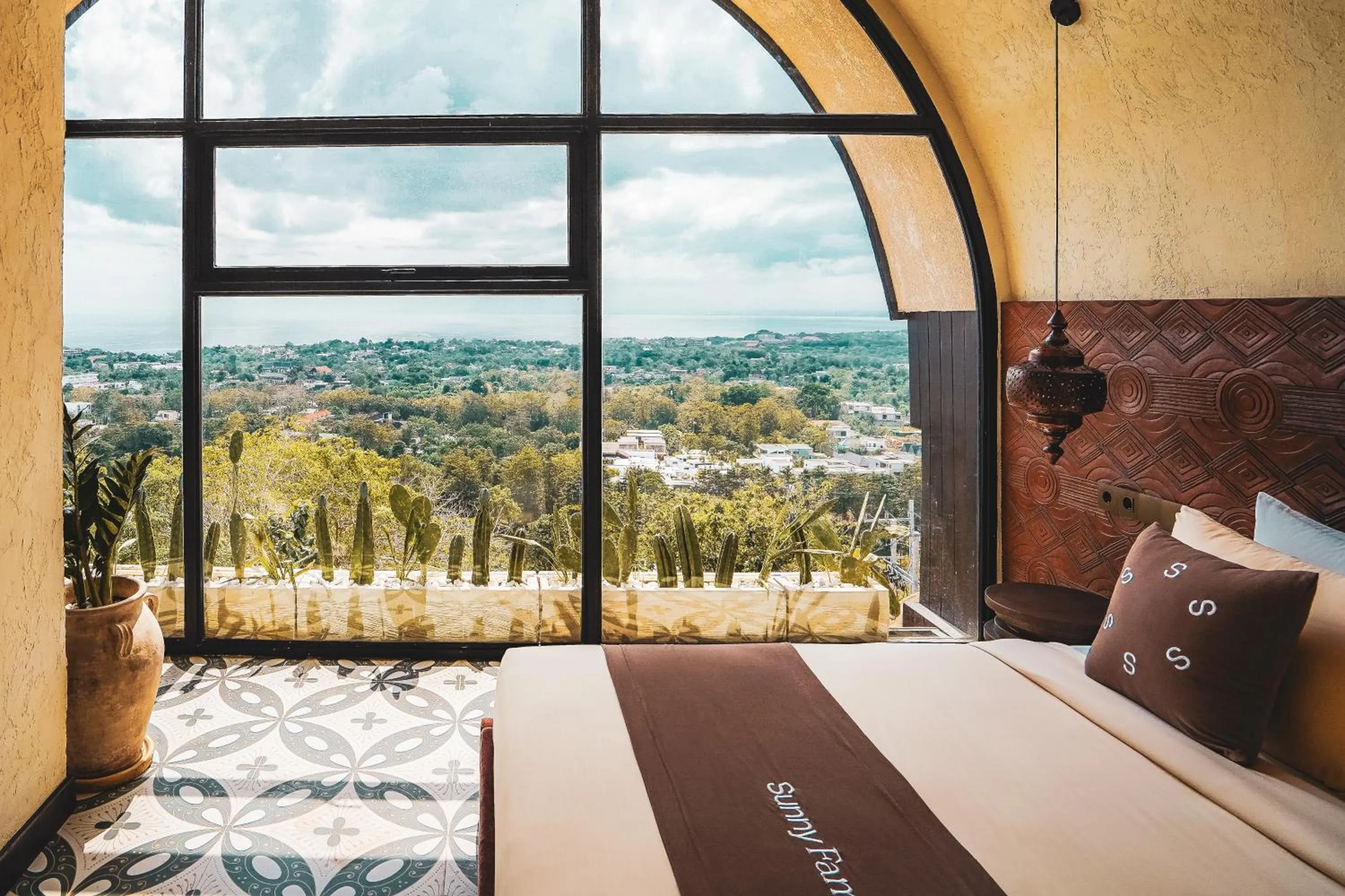 Quadruple Room with Sea View in Sunny Samudra Boutique hotel Uluwatu