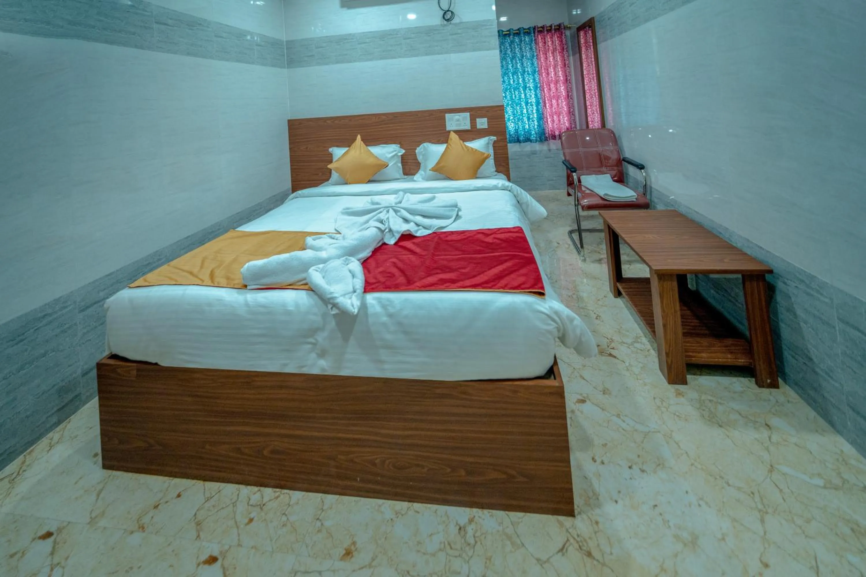 Bedroom, Bed in Hotel Mirka Plaza