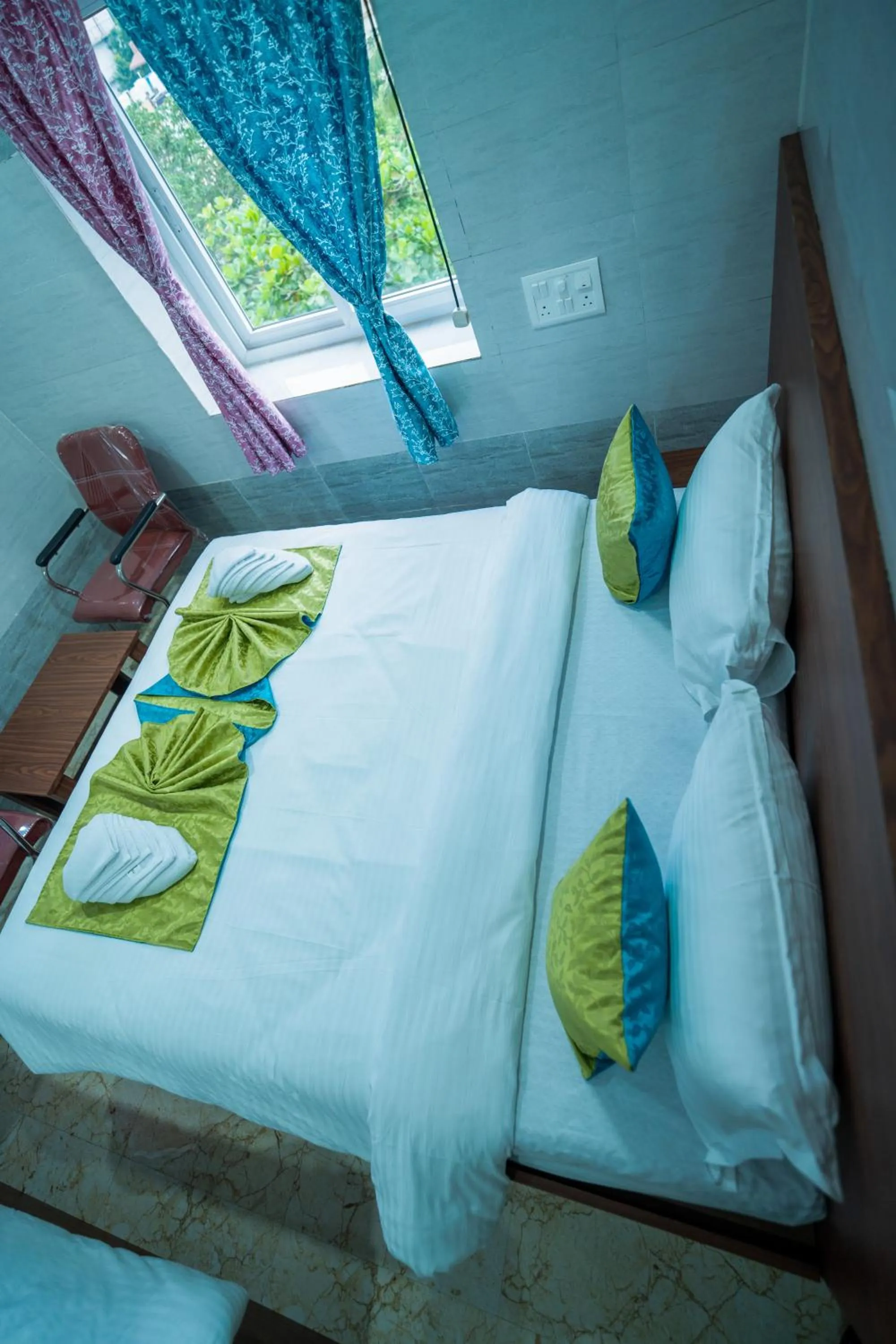 Bed in Hotel Mirka Plaza