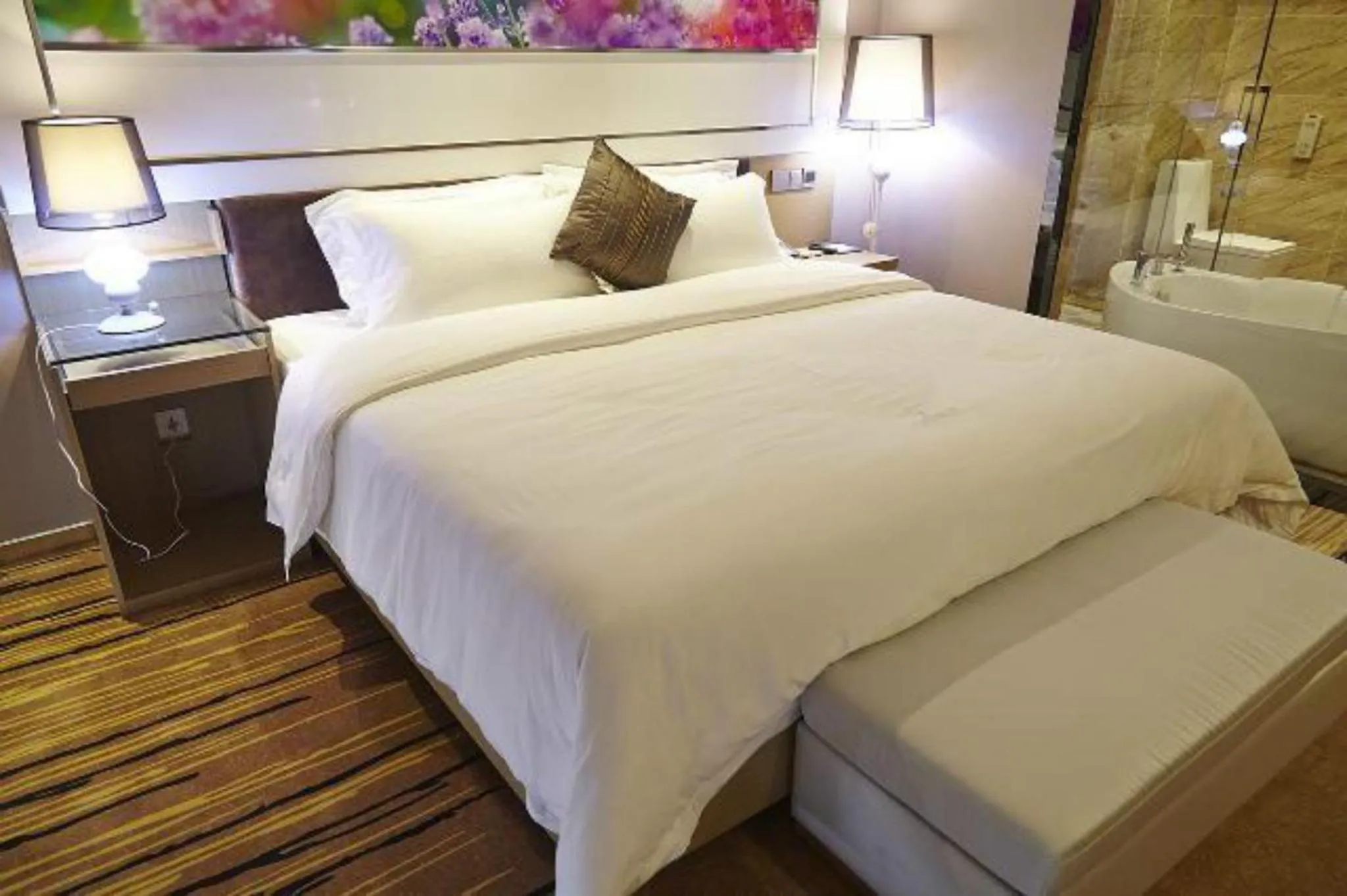 Bed in Lavande Hotel Zhuhai Gongbei Port Square
