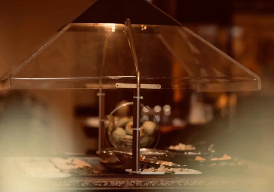 Buffet breakfast in Hotel Memling