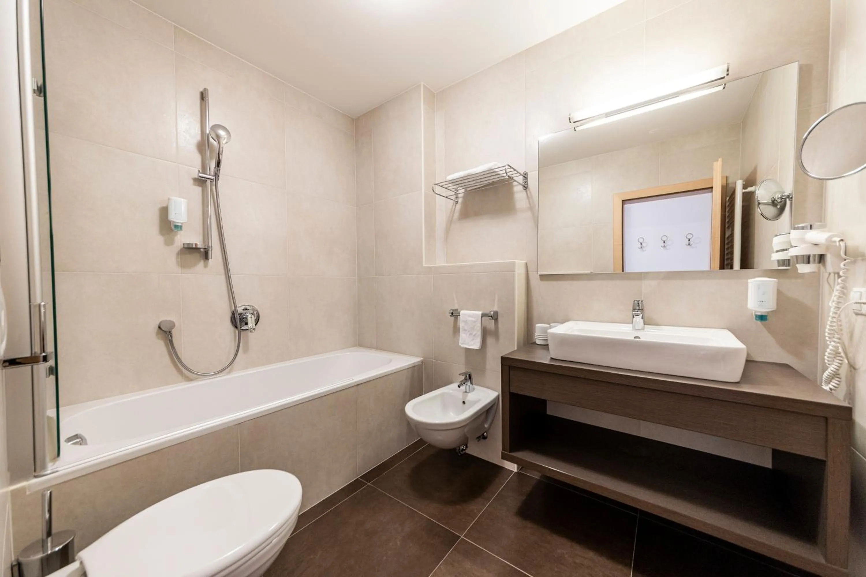 Bathroom in Hotel Rommisa