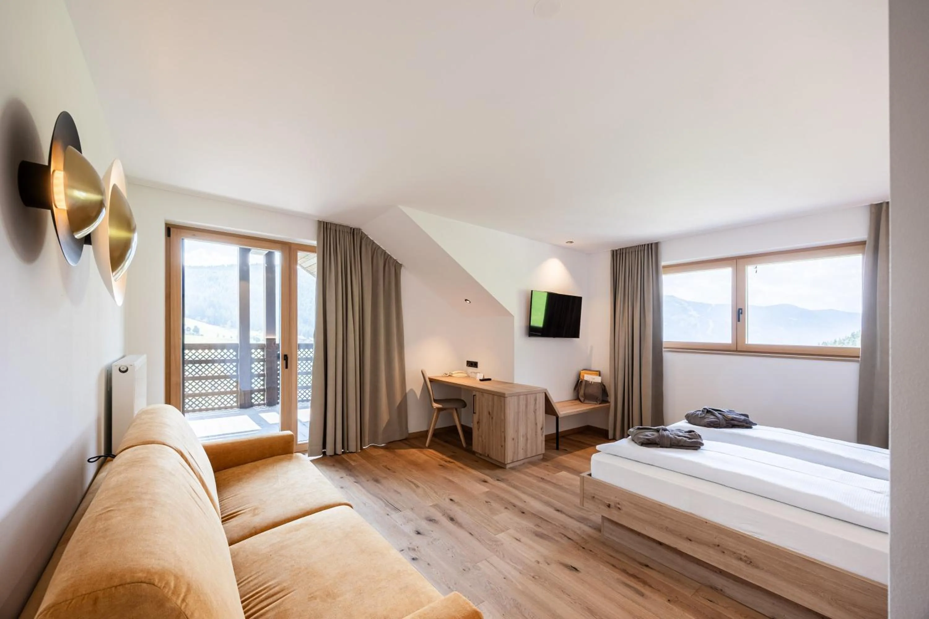 Photo of the whole room, Bed in Hotel Rommisa