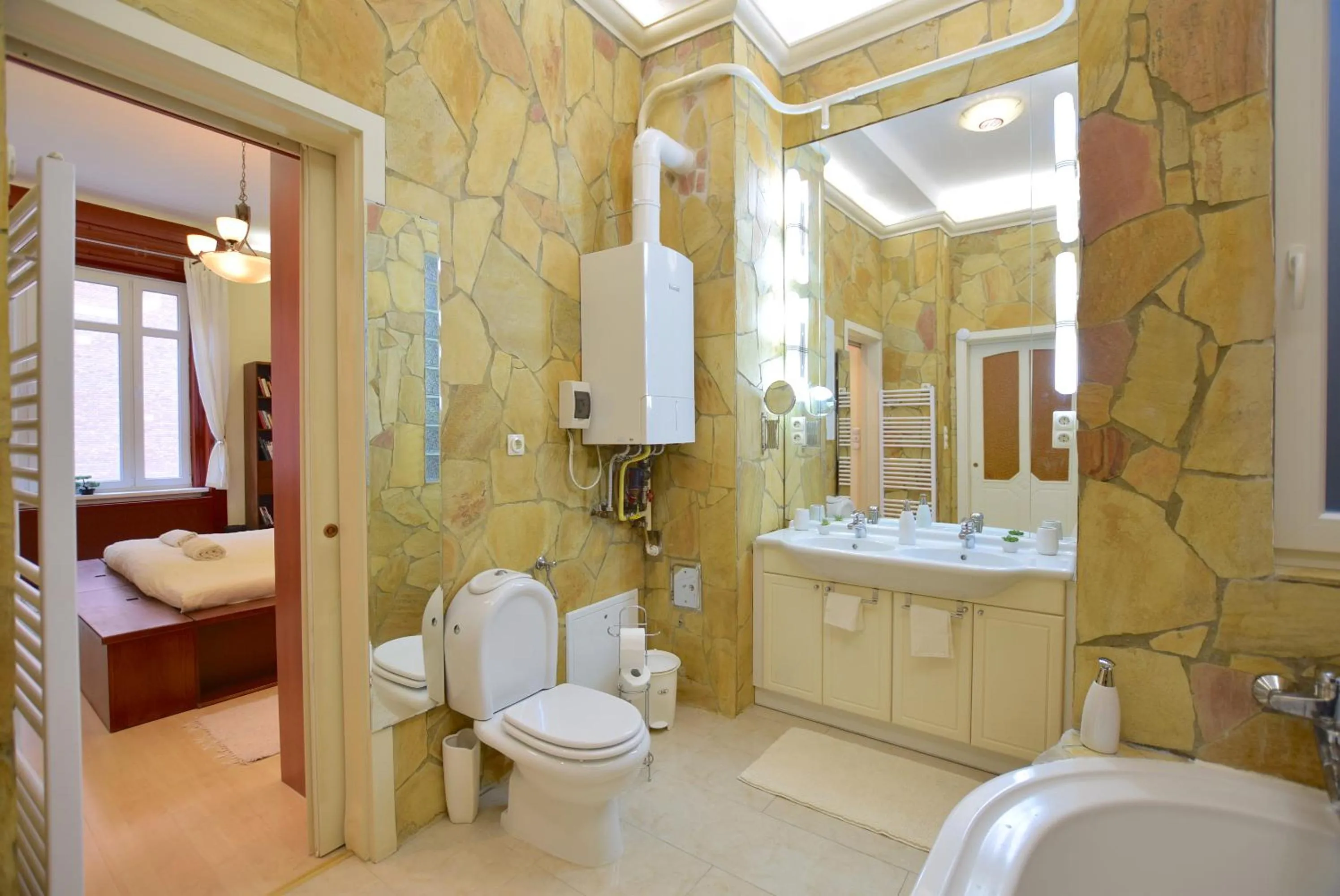 Toilet in Ultra Central Apartment at Synagogue