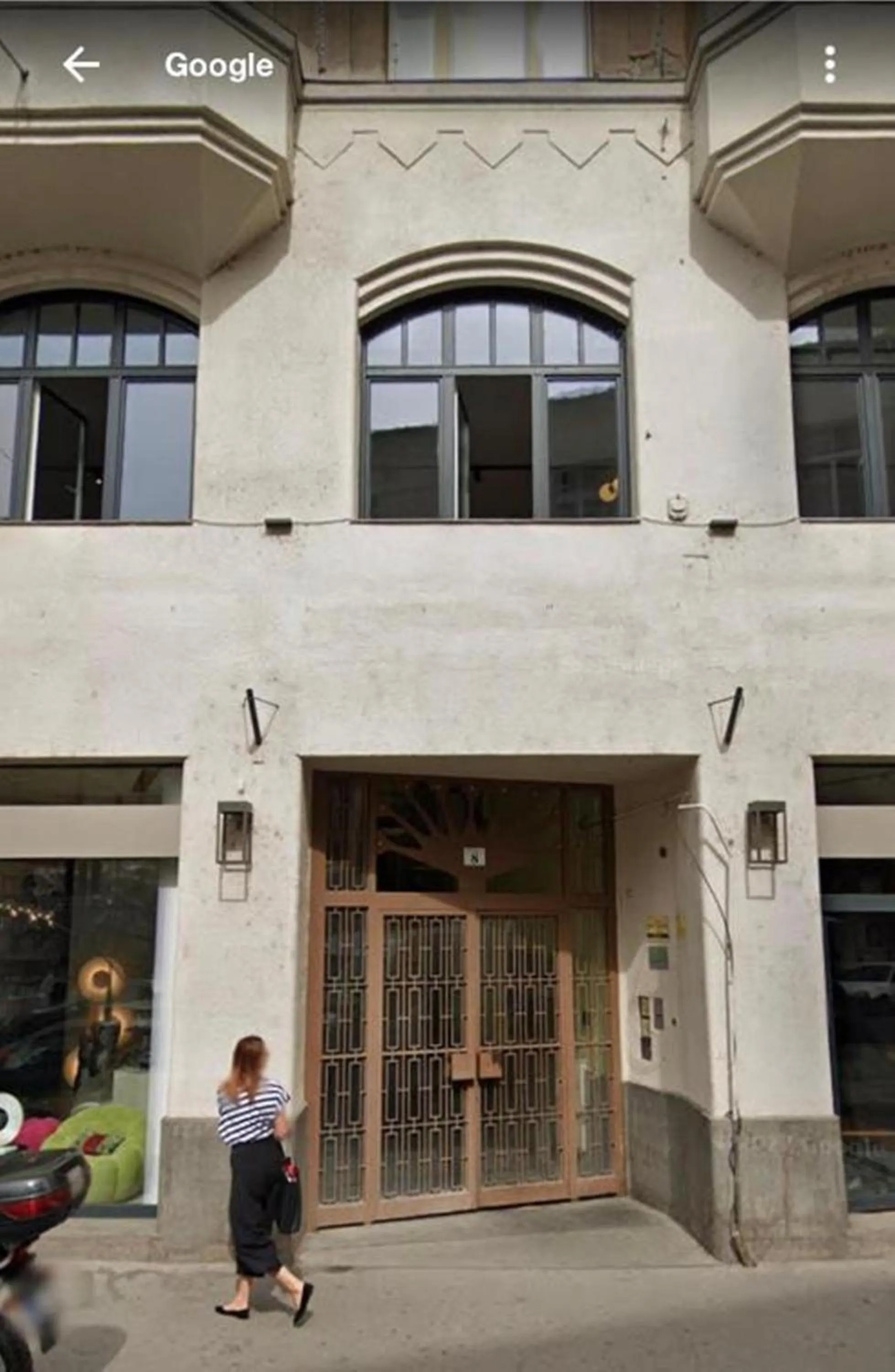 Property building in Ultra Central Apartment at Synagogue