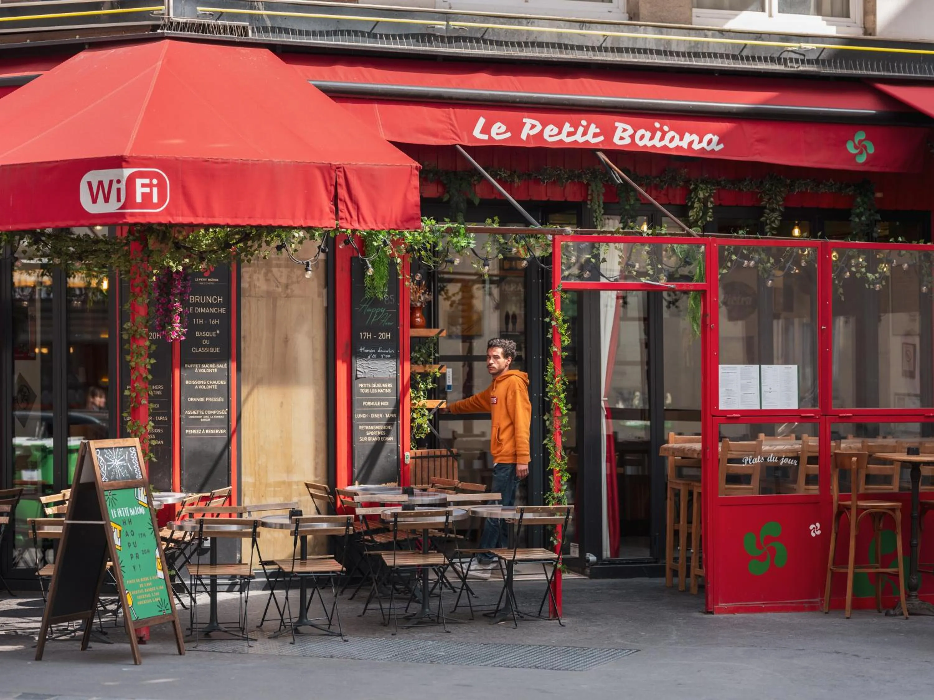 Area and facilities in Hôtel Exquis