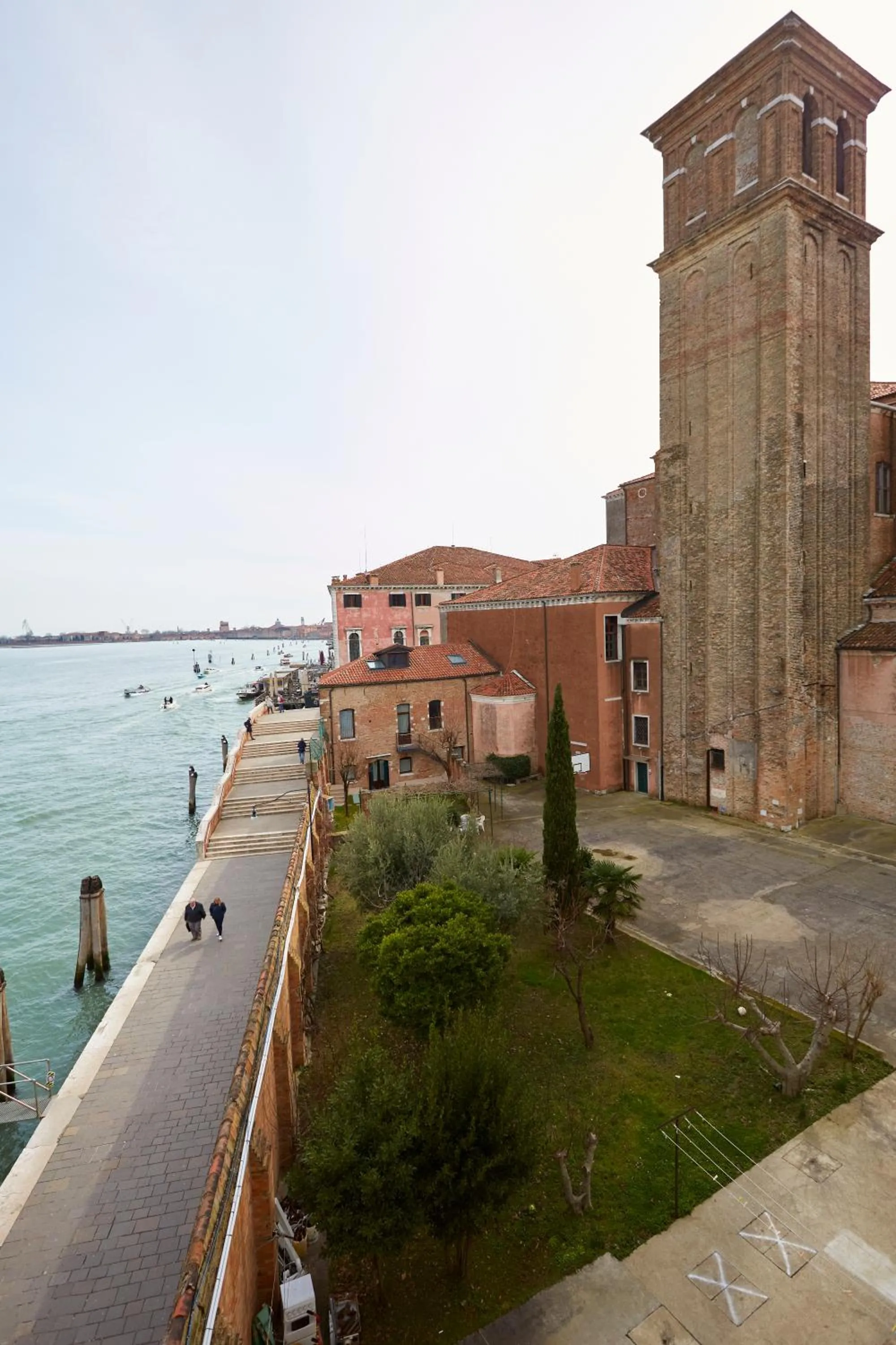 Property building in Ostello AMDG