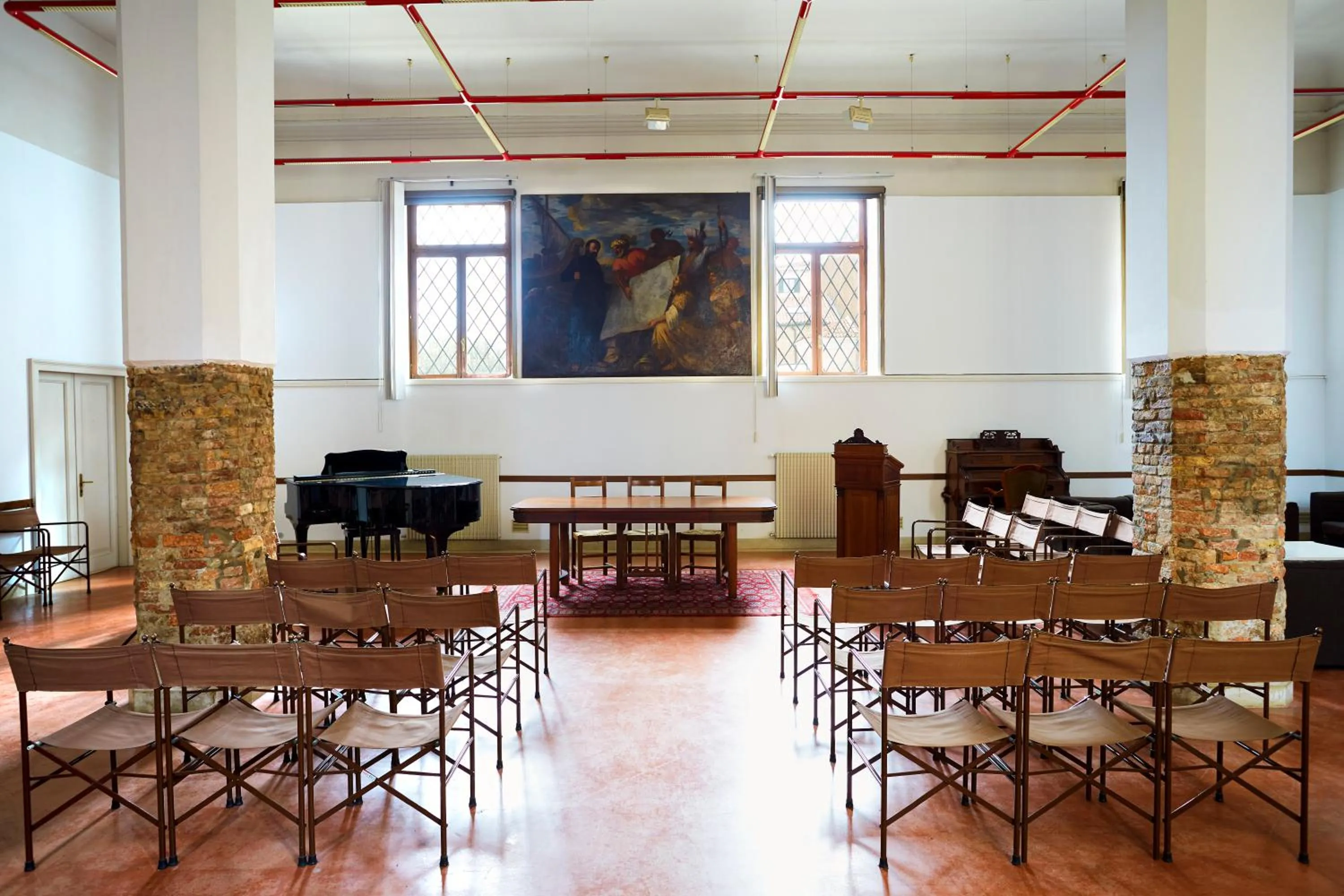 Business facilities in Ostello AMDG