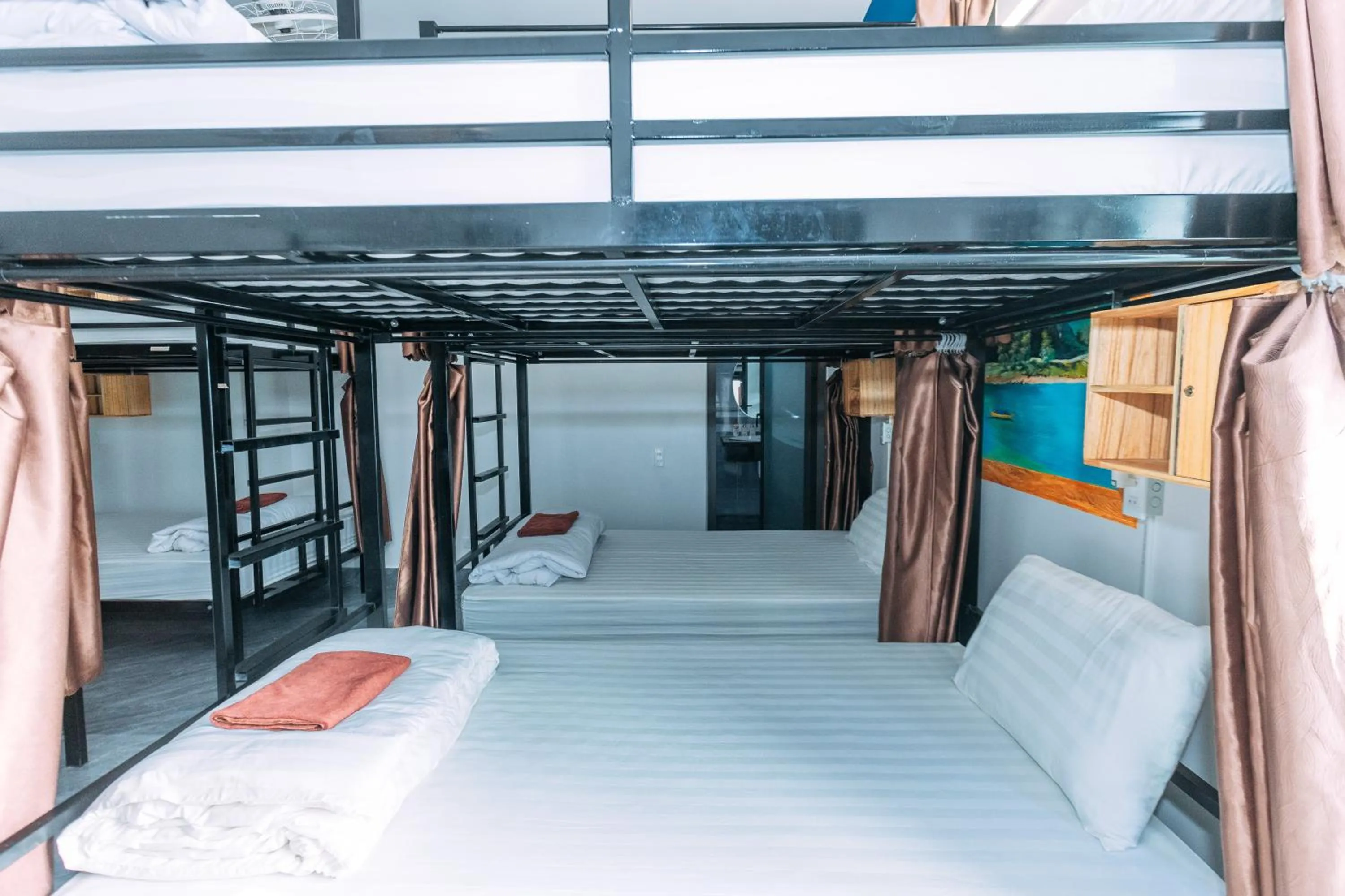 Bed in Green Riverside Cosy Home