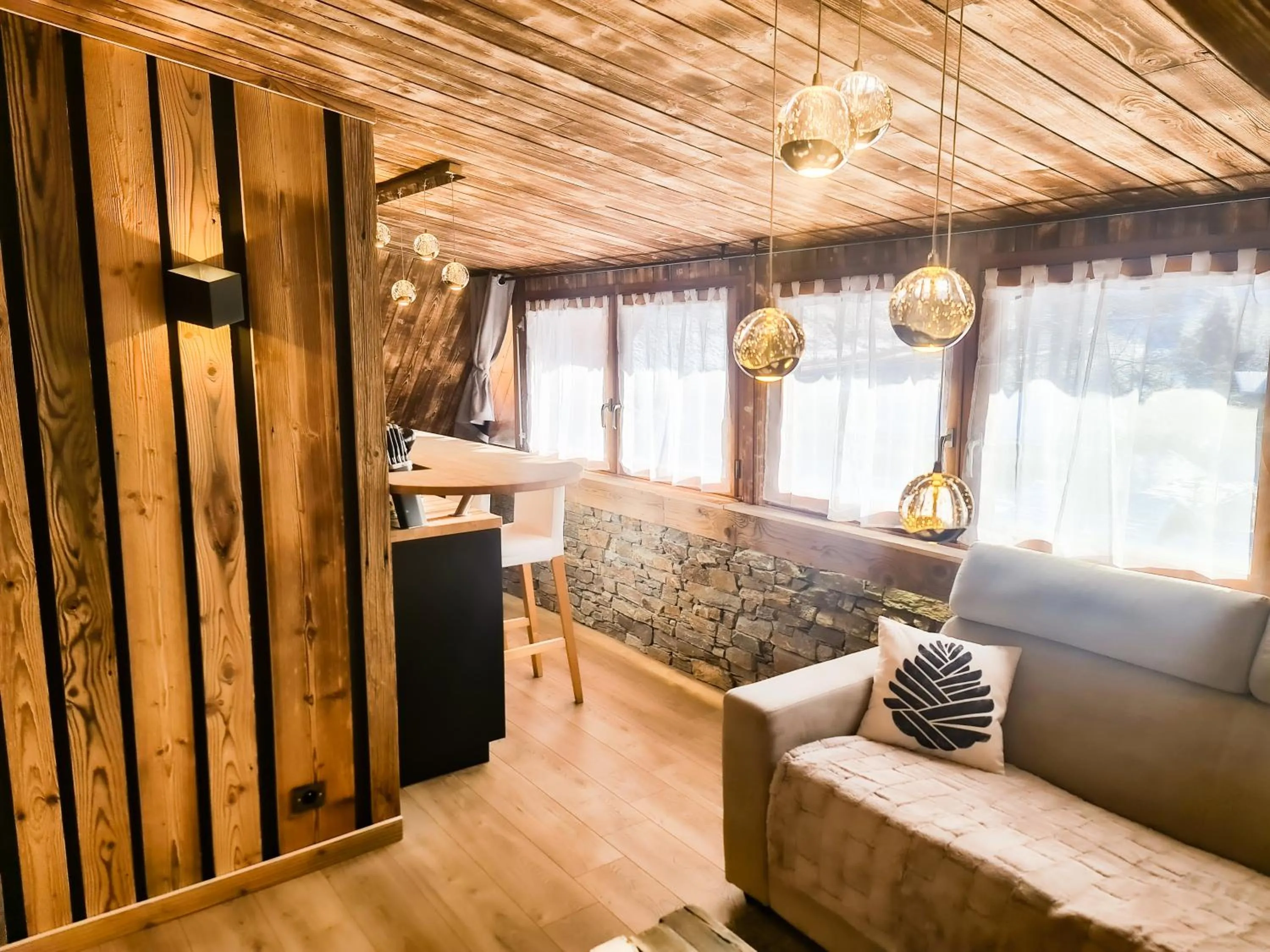 Studio Lachat - Centre village, vue montagnes - AravisTour