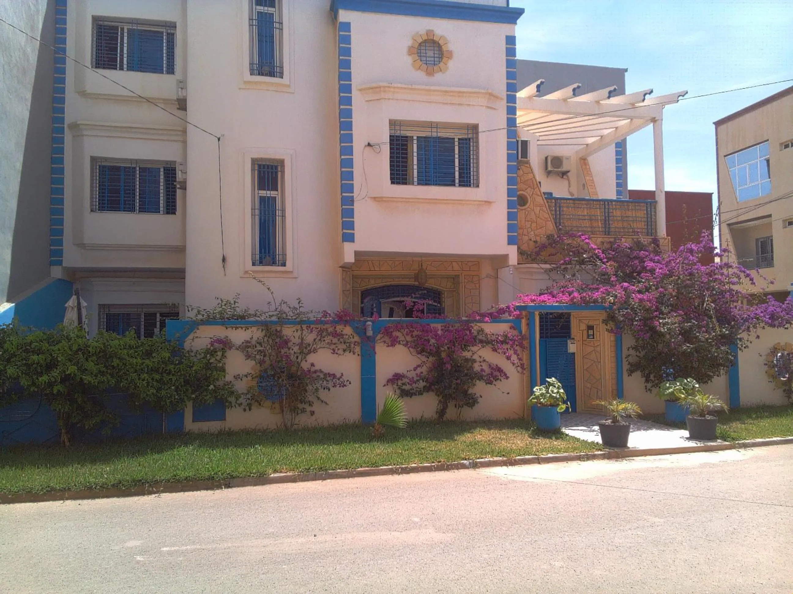 Property building in Maison d'Hôte à Saïdia