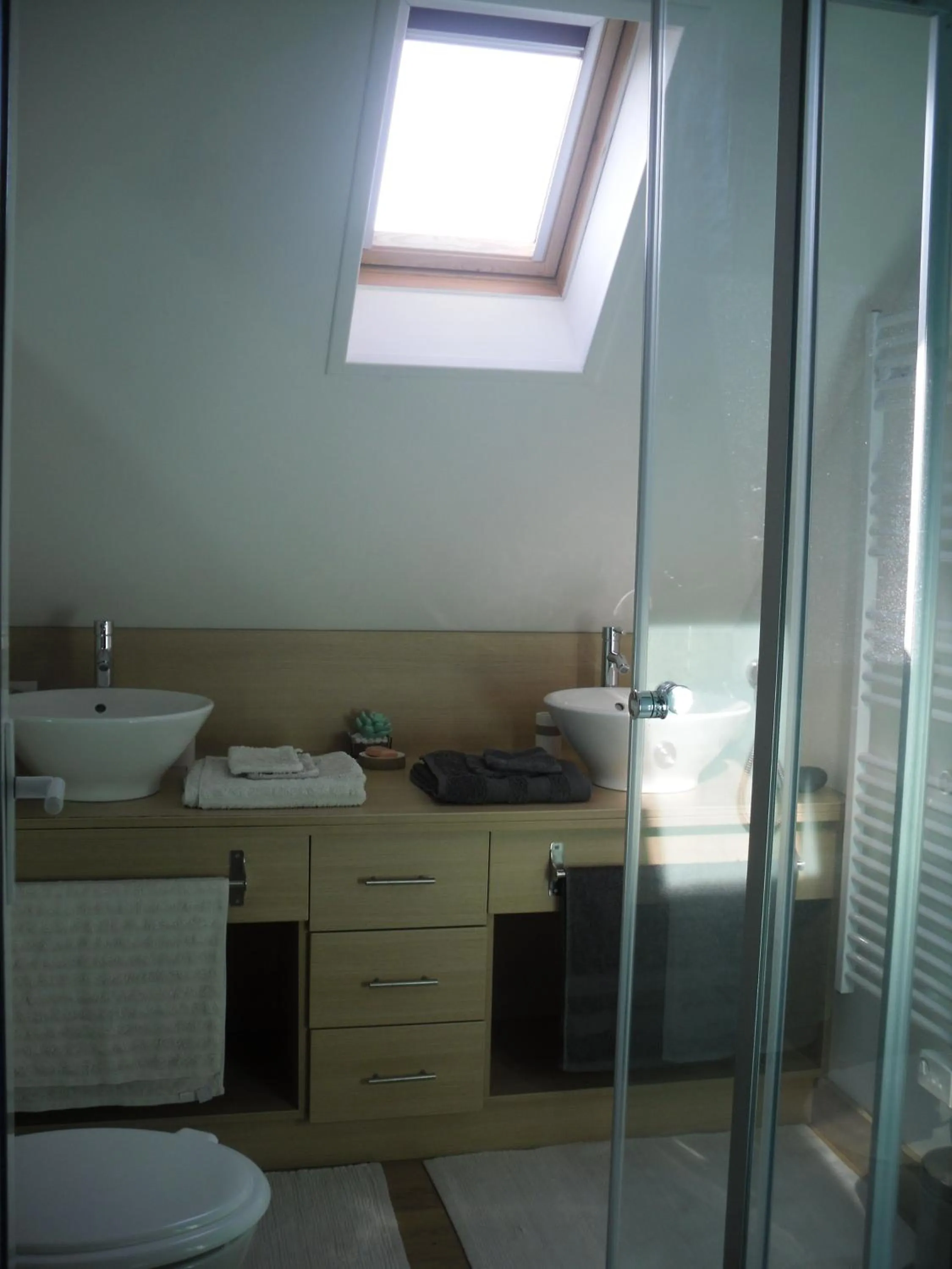 Bathroom in Chambre D'hôte De La Rotterie