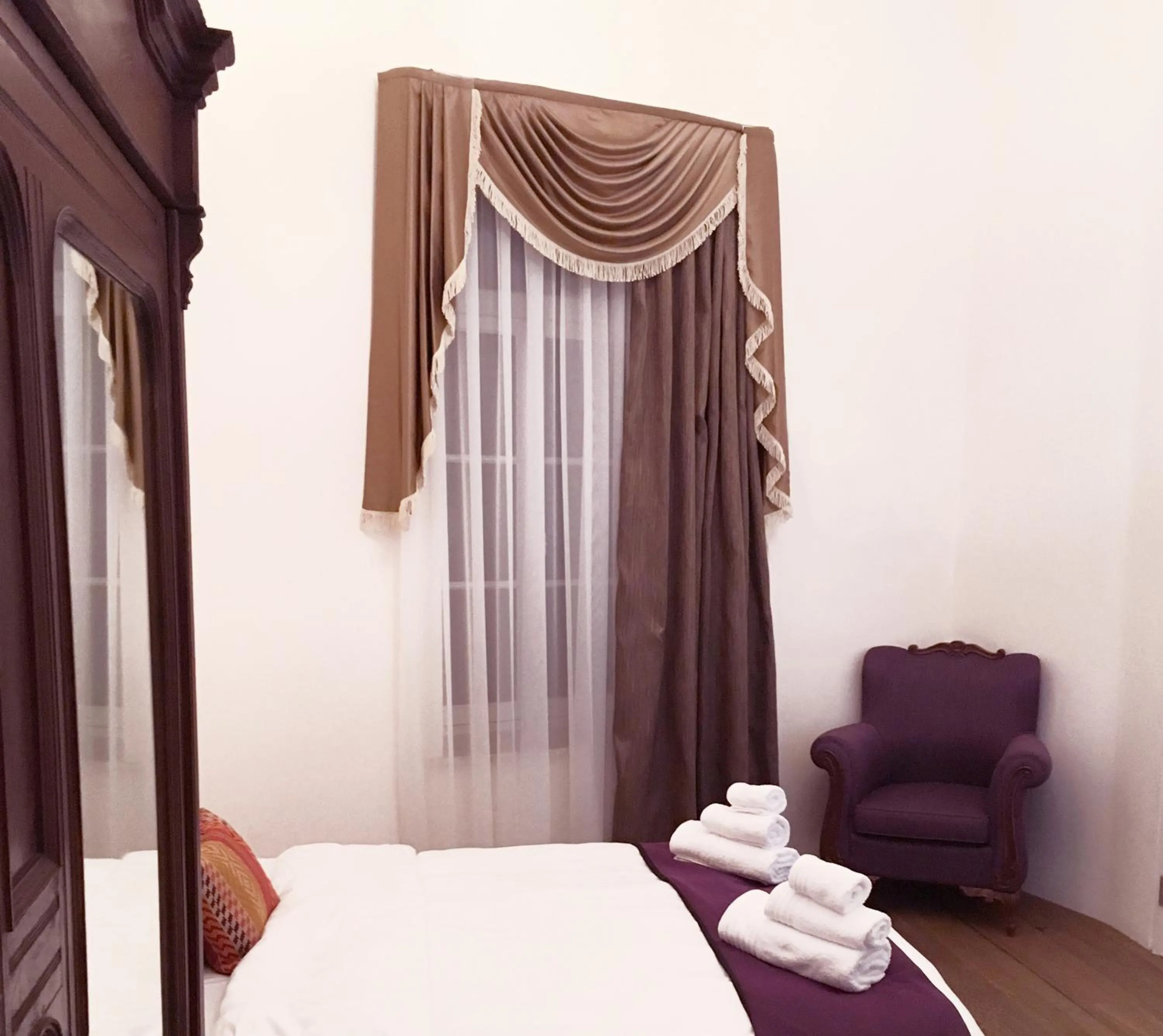 Property building, Bed in Lokàl Boutique Hotel