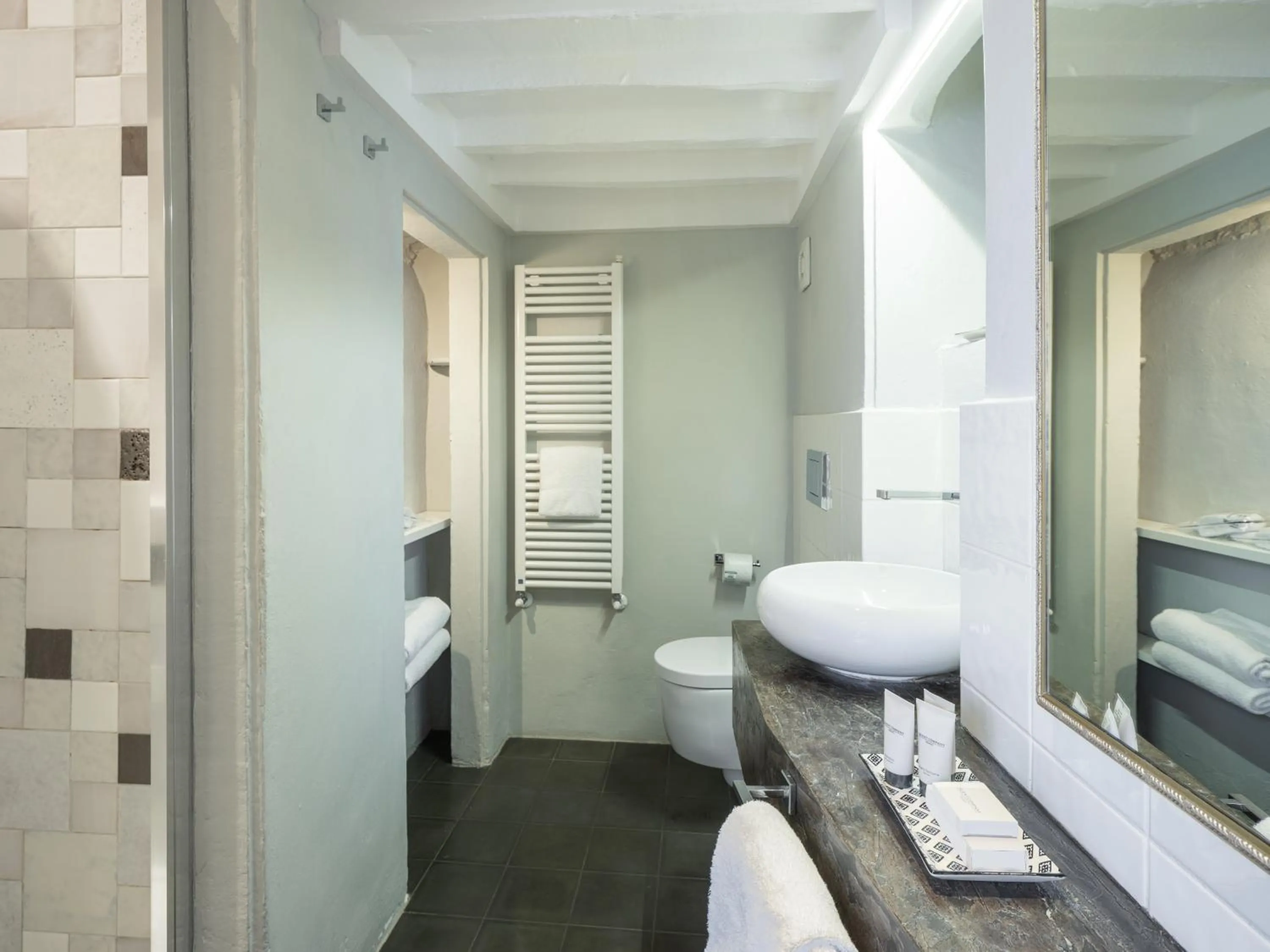 Bathroom in Canto degli Scali