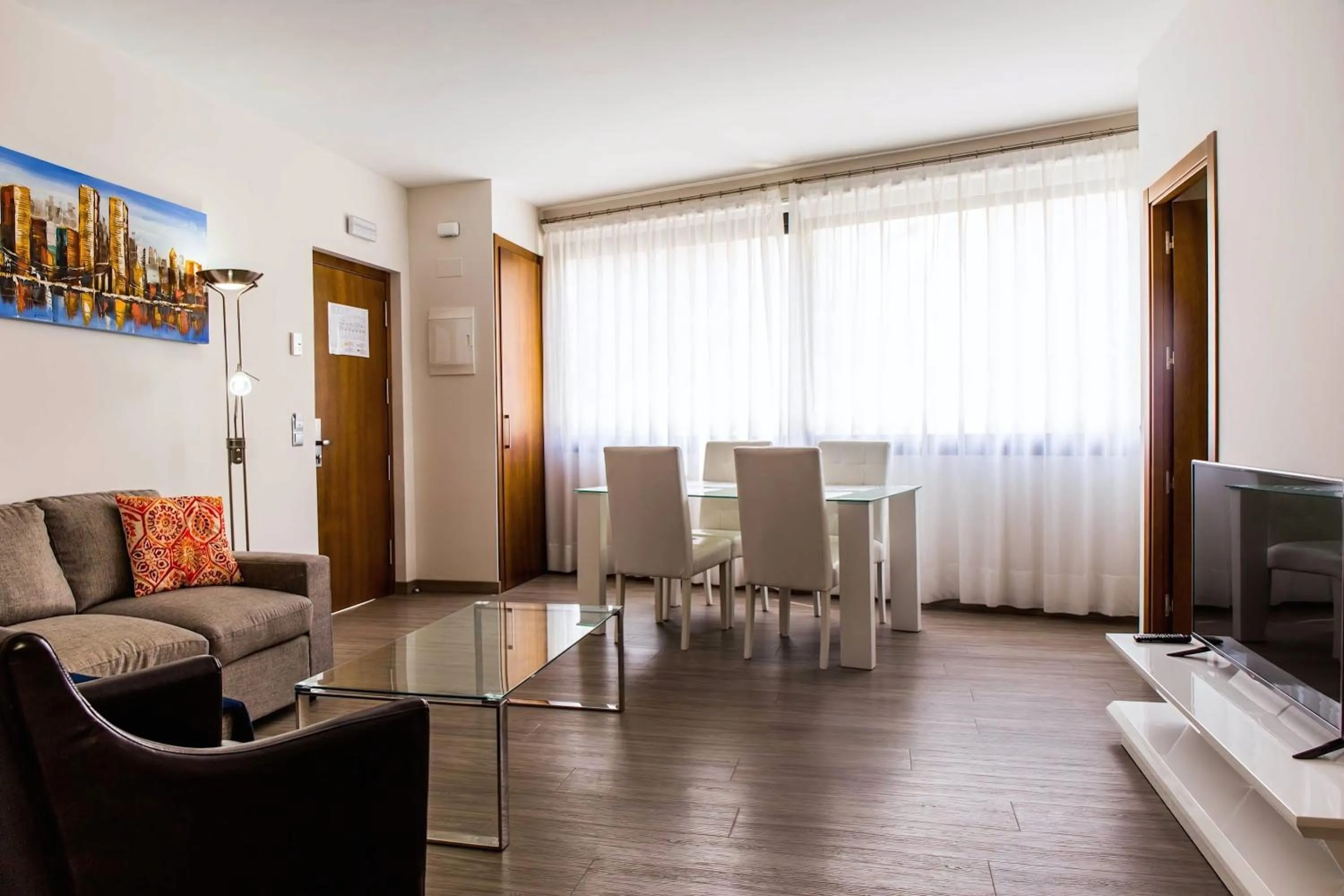 TV and multimedia in BLUESEA Dimona Suites