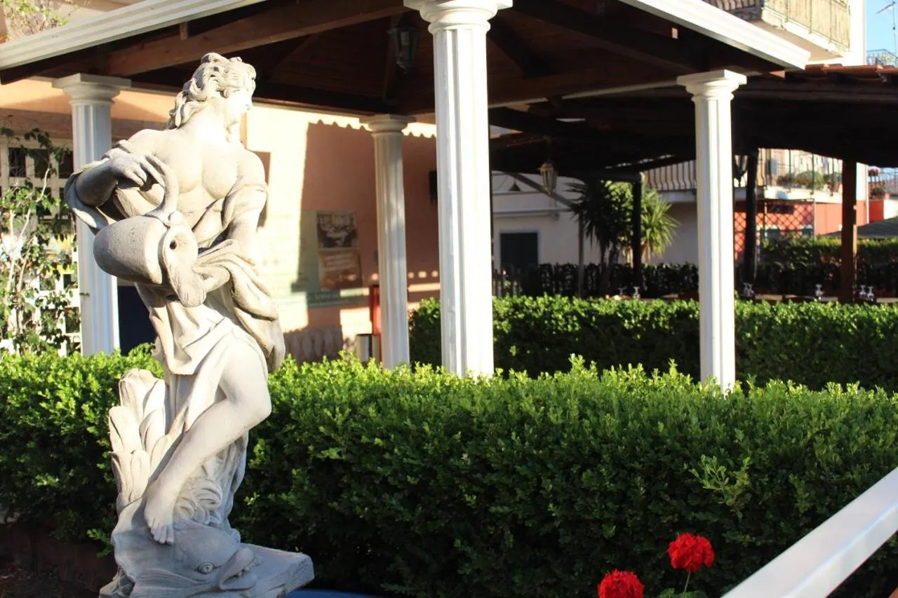 Property building in Hotel Ristorante L'Avvenire