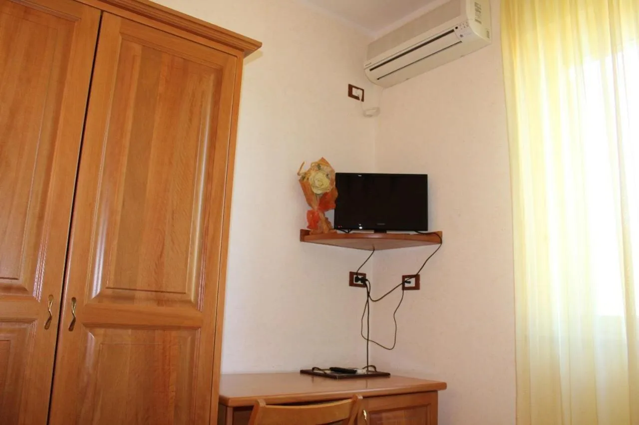 Decorative detail in Hotel Ristorante L'Avvenire