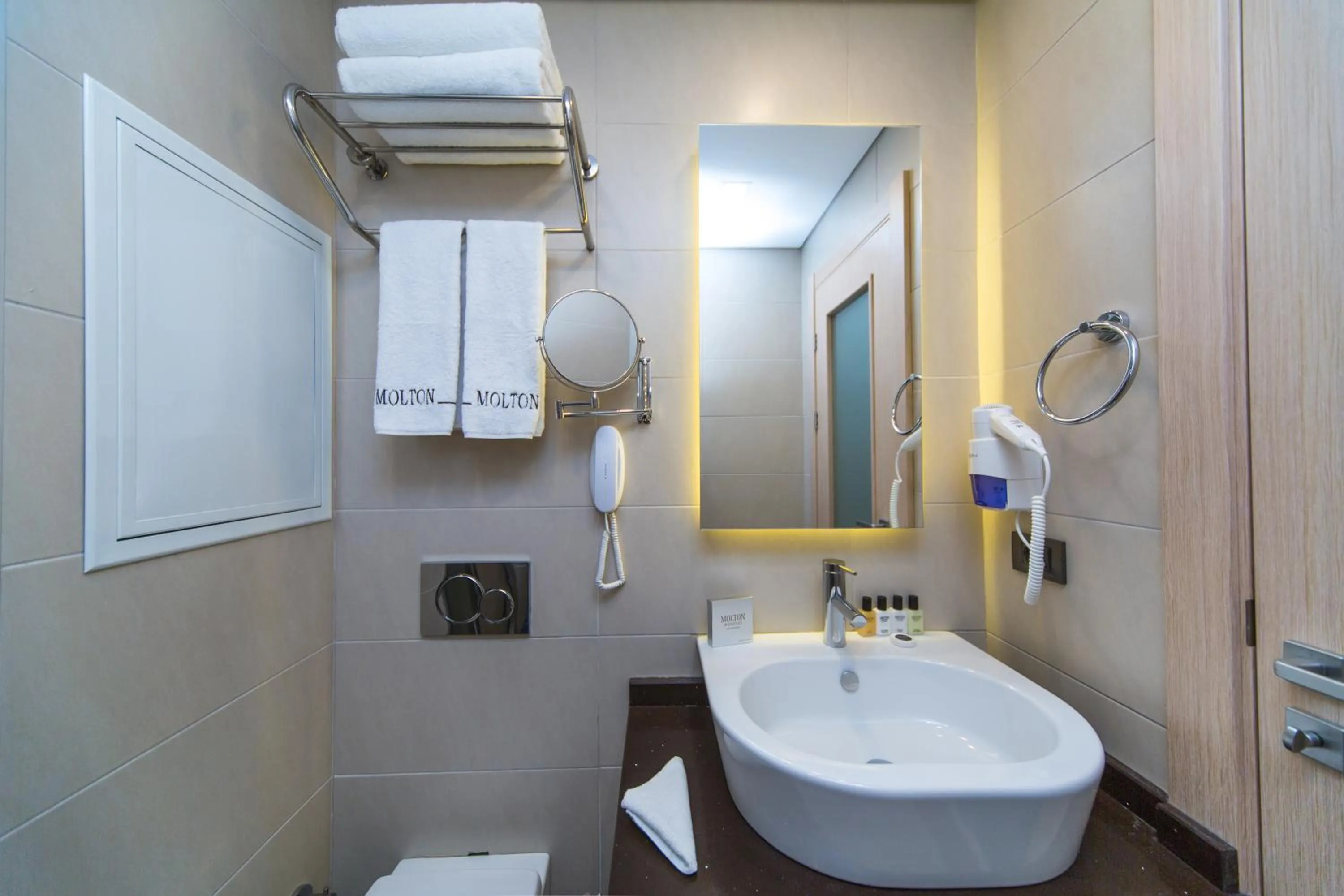 Bathroom in Molton Monapart Mecidiyekoy