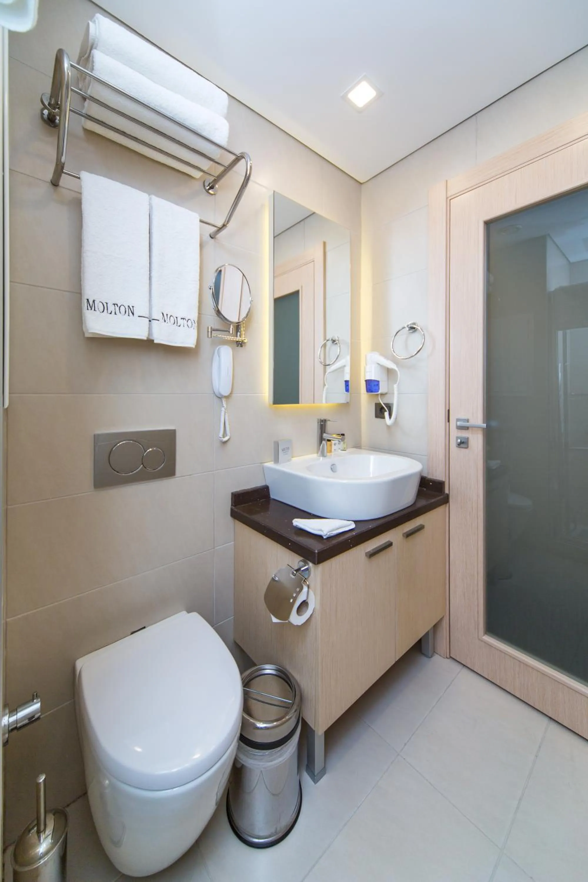 Bathroom in Molton Monapart Mecidiyekoy