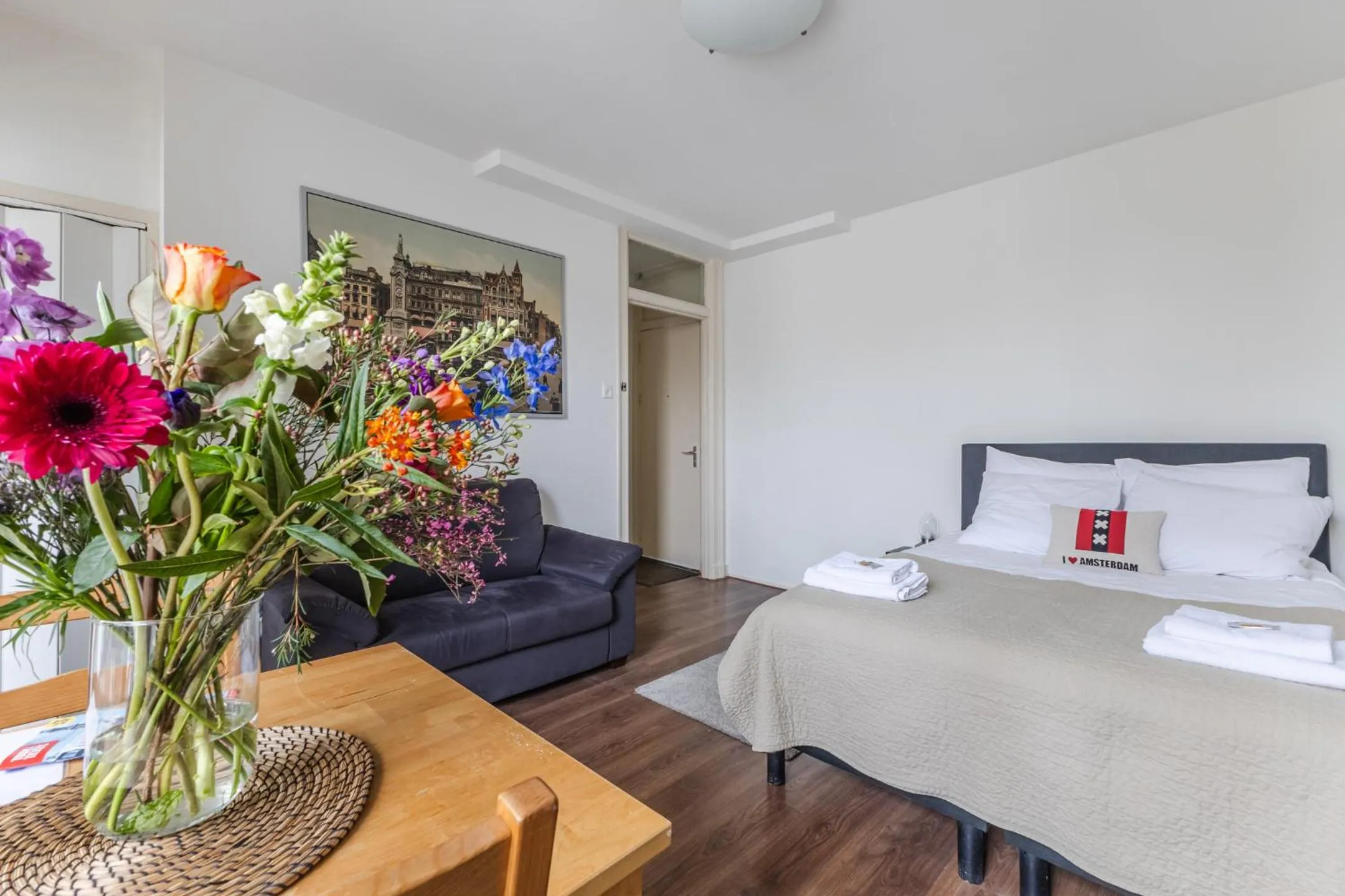 Bedroom in Albert Cuyp Studio