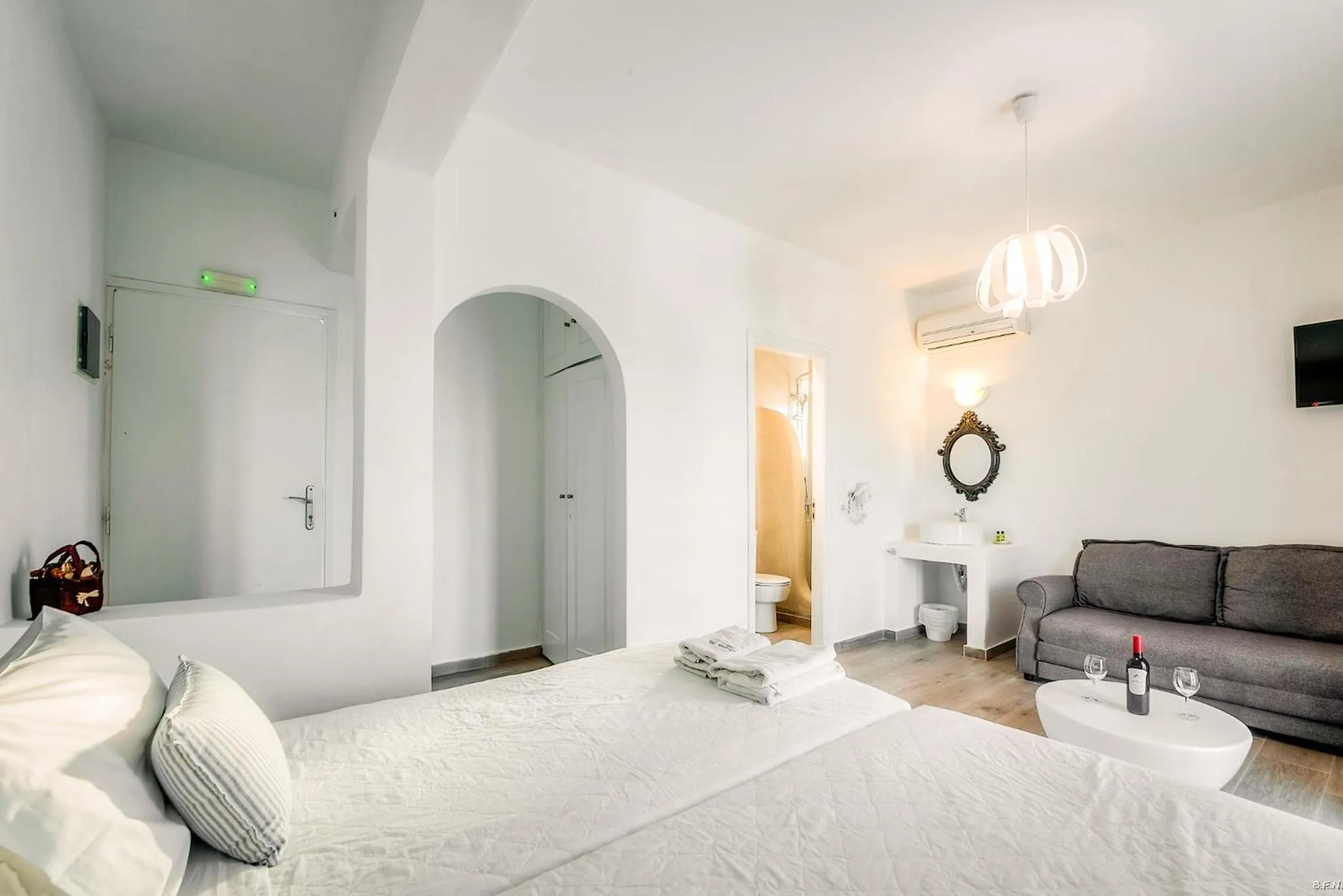 Photo of the whole room in Anamar Blu