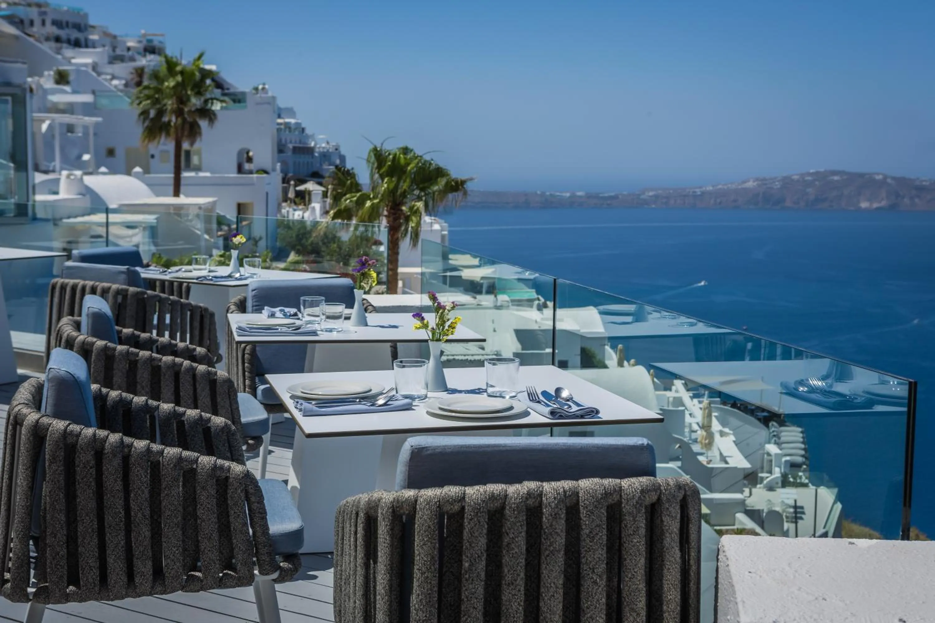 Restaurant/places to eat in Sun Rocks Luxury suites